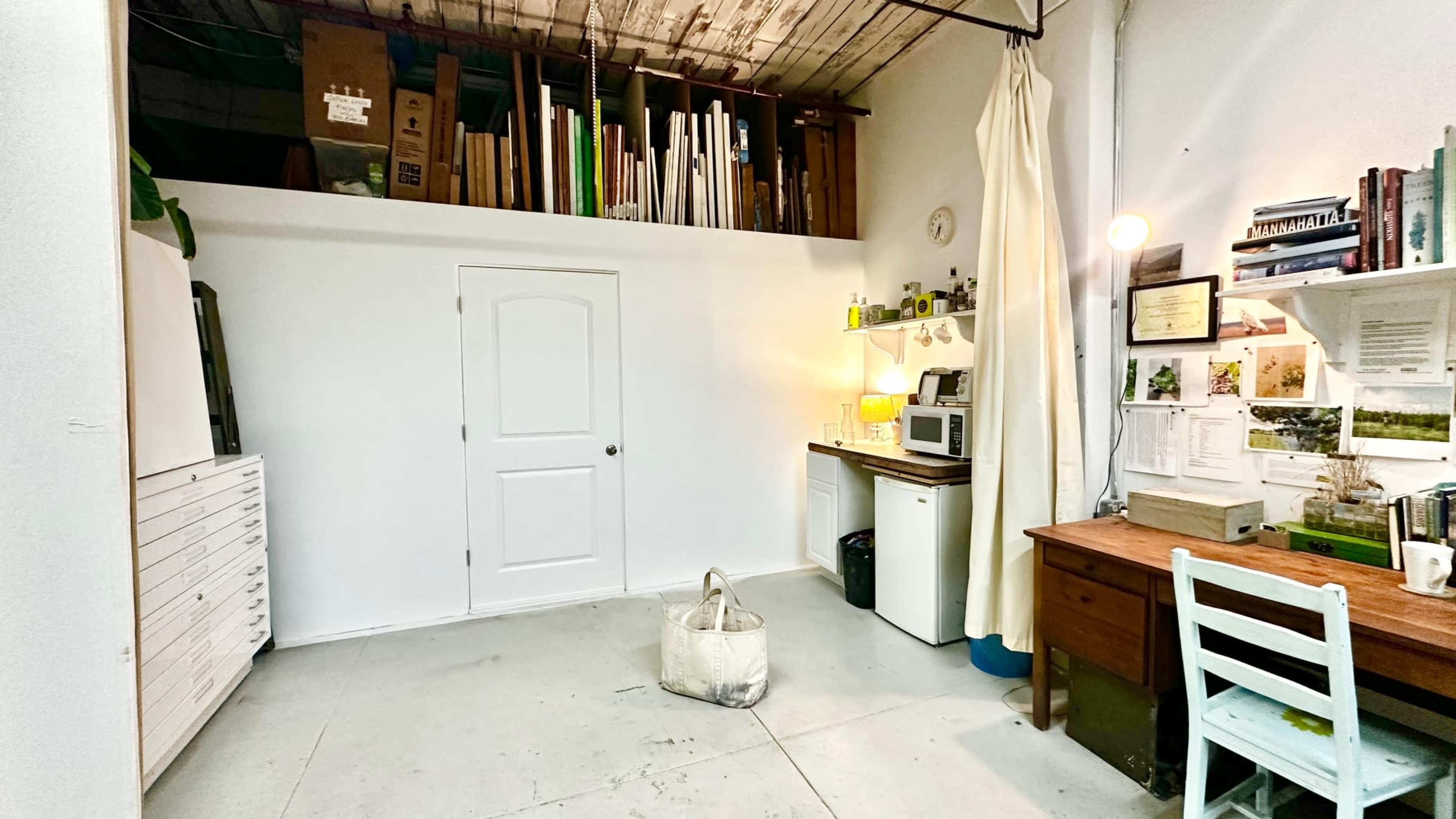 Peaceful North Lit Studio Image in Sunset Park, Brooklyn, NY