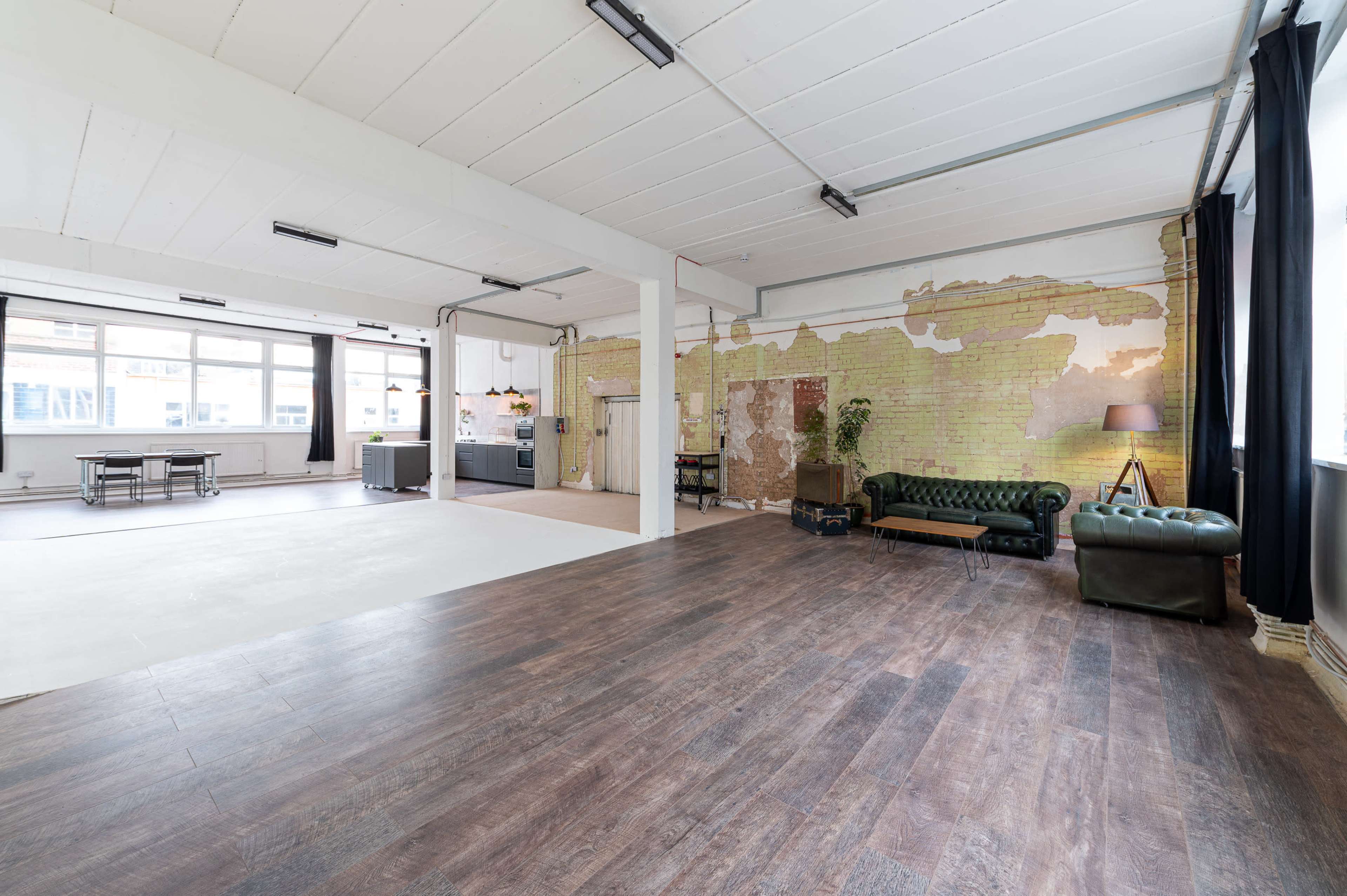 *Open Late* Modern Studio With Kitchen For Events Image in Whitechapel, London, 
