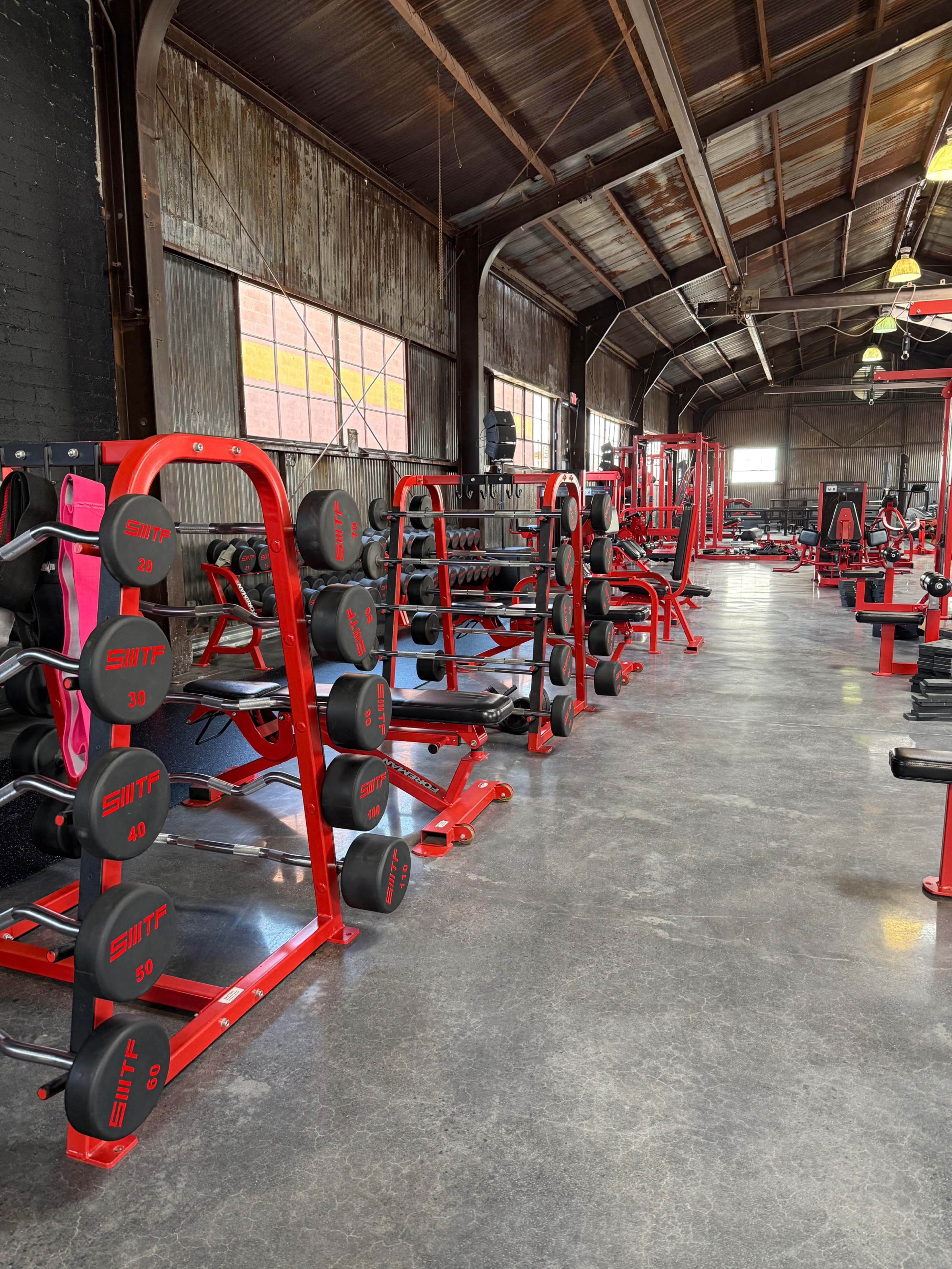 Modern Industrial Gym Space in Burbank - Perfect for Photo, Film, & Events Image in Burbank, Burbank, CA