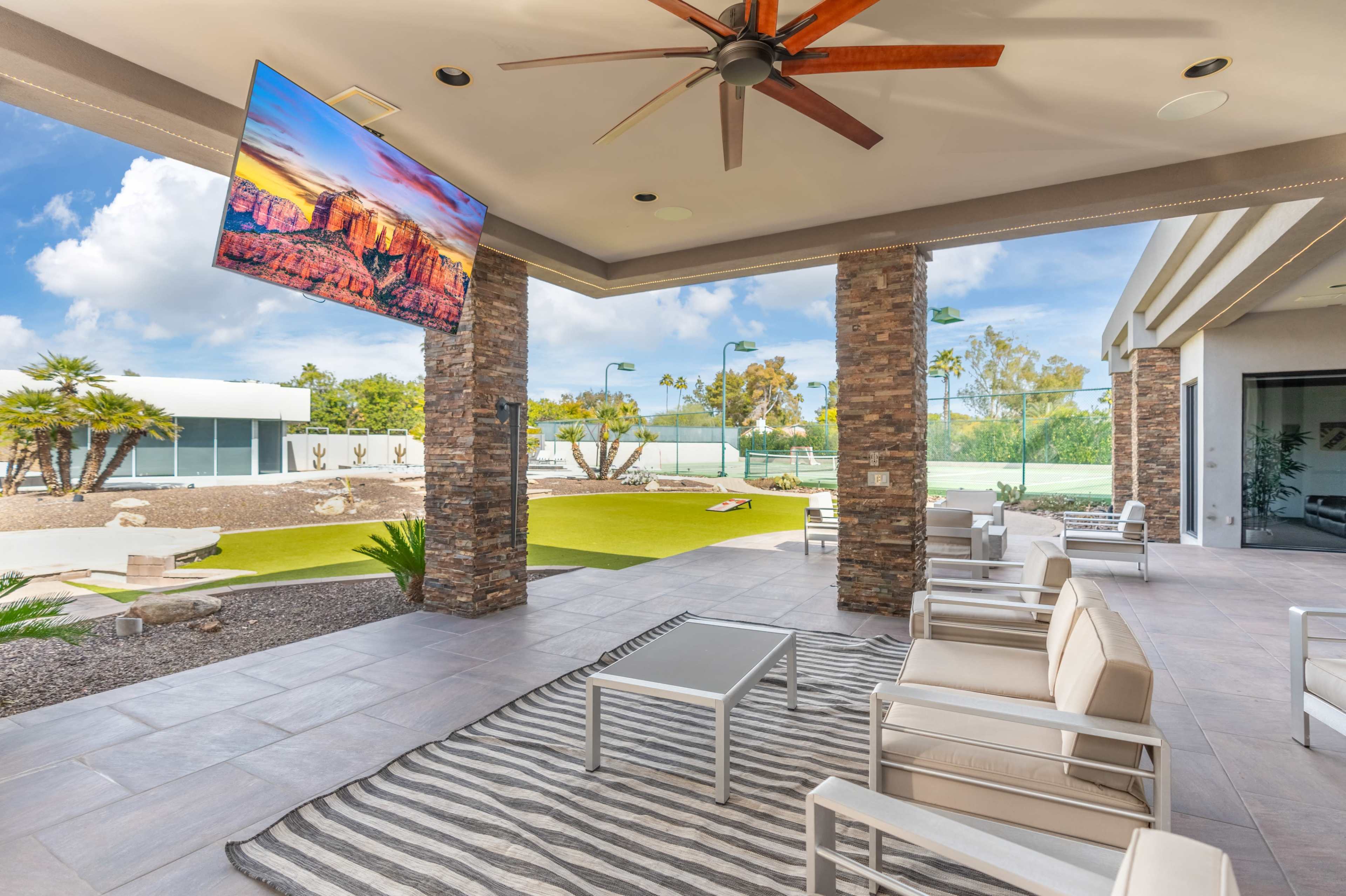 Desert Diamond | Pool | Hot Tub | Tennis | Fire Pit | Casita Suite Image in Paradise Valley Village, Scottsdale, AZ