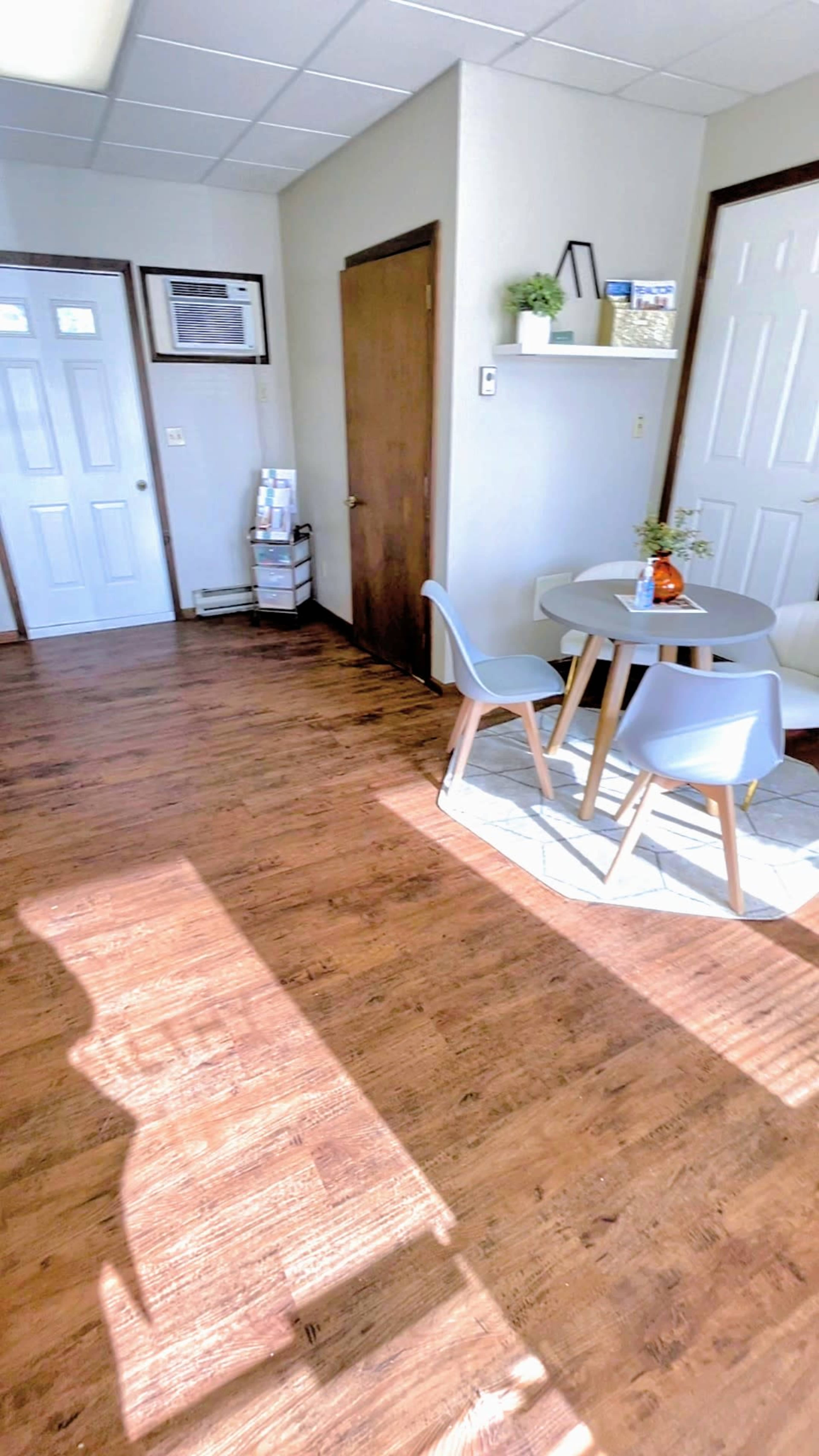 The Collaborative Corner: Bright Boutique Office for Meetings & Daily Work Image in , Wilmington, DE