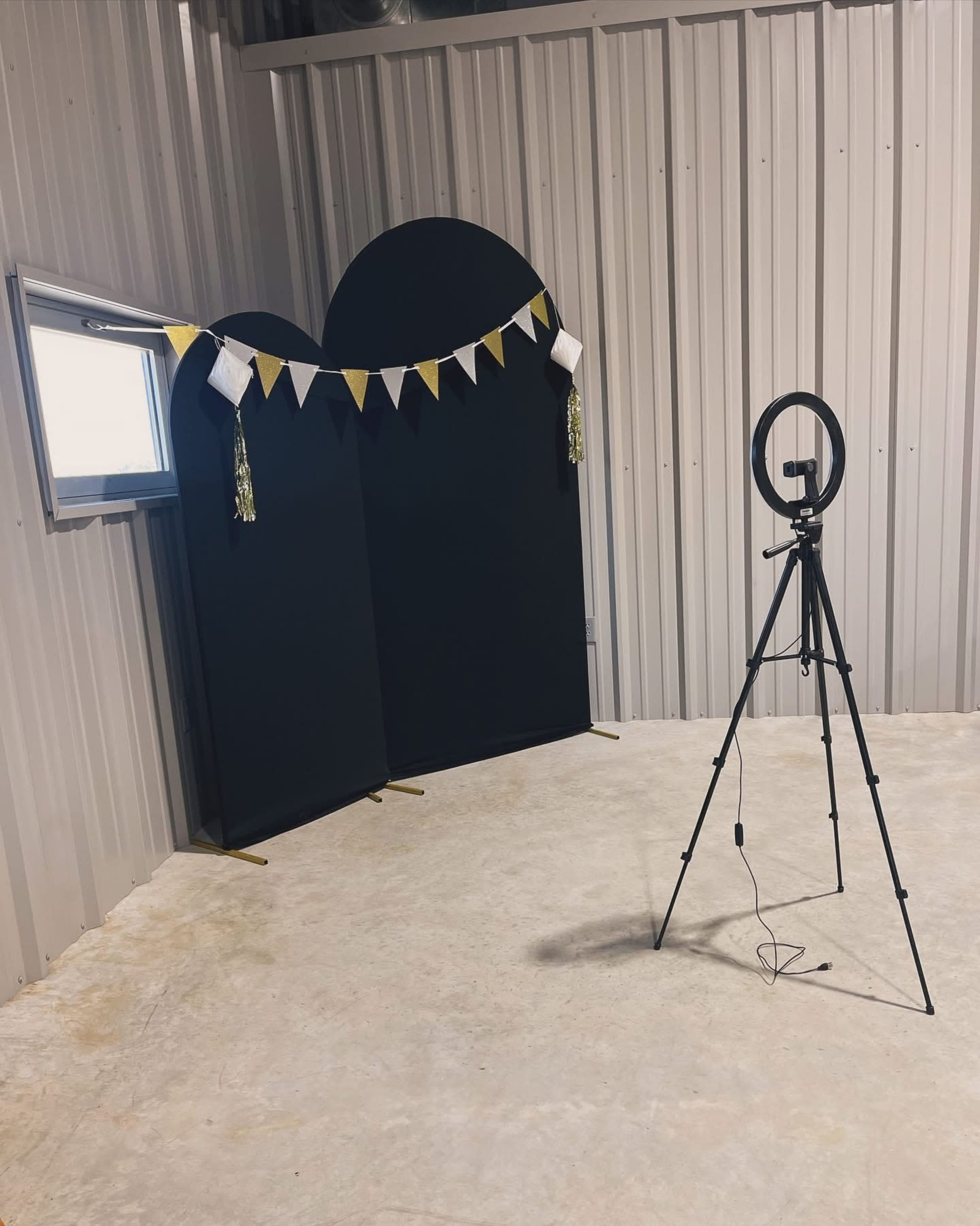 Unique event space with classic antiques Image in Decatur, decatur, TX