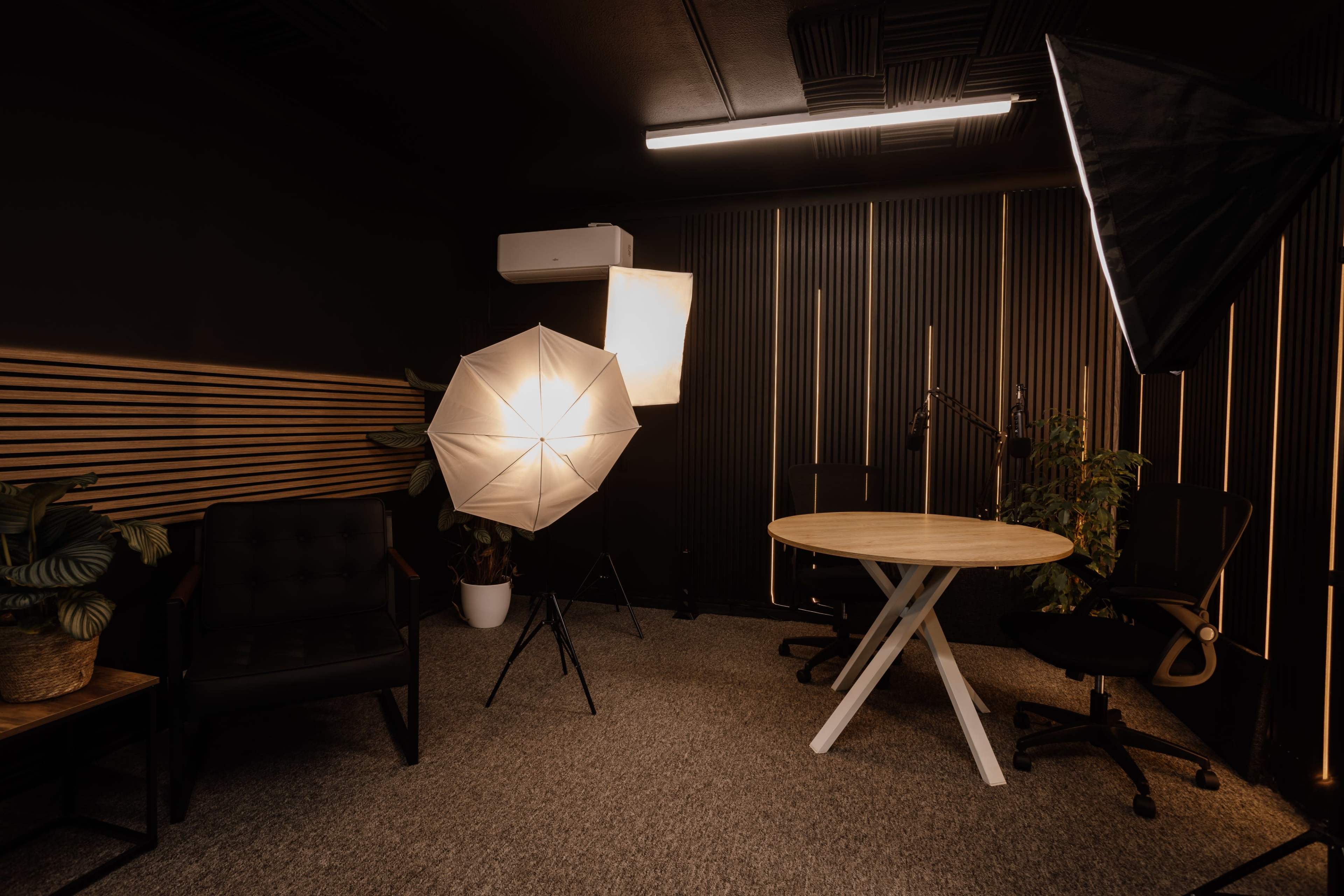 Versatile space with several settings Image in Hedge End, Southampton, ENG