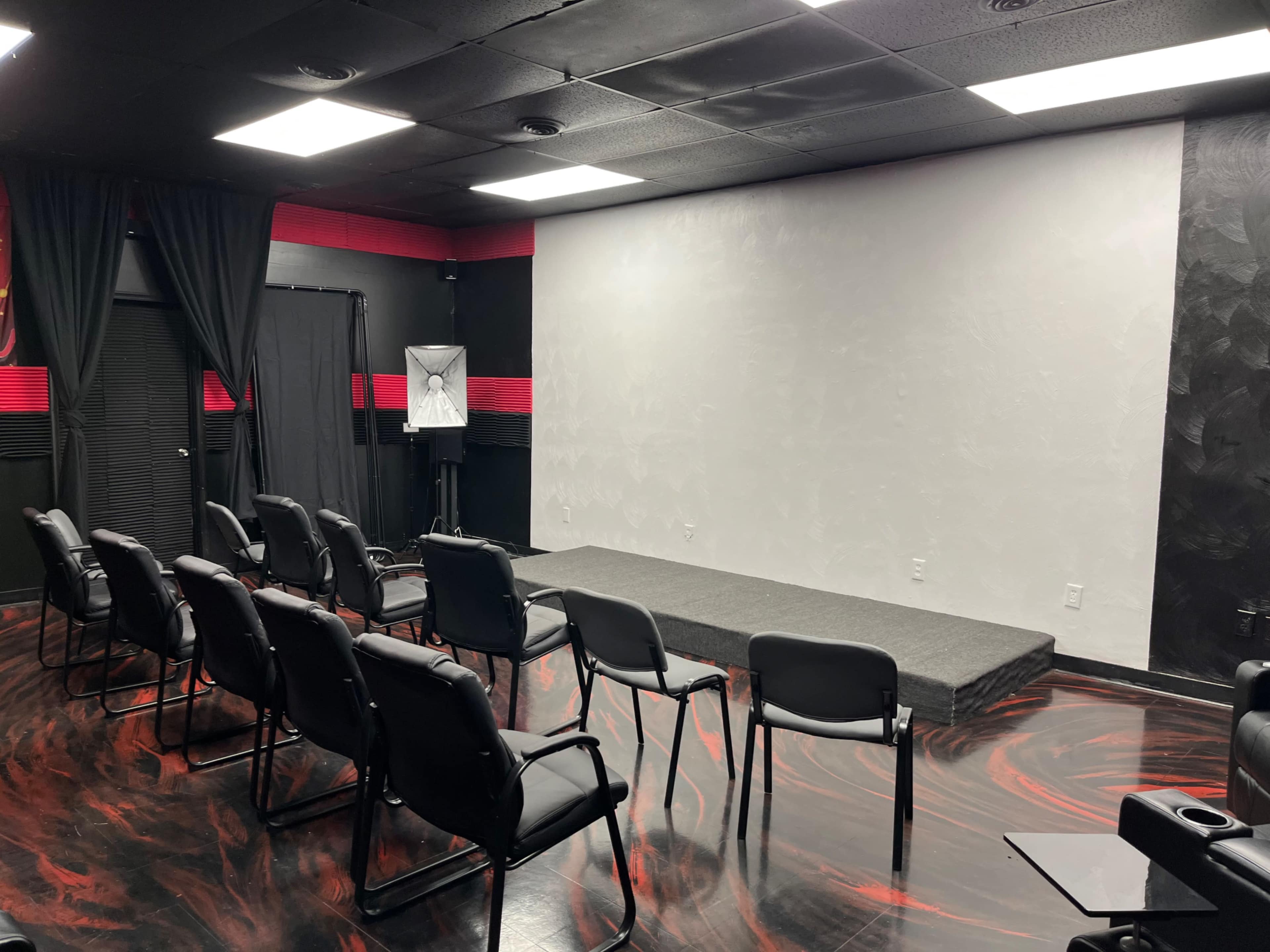 Universal rental space located just 5 to 15 minutes from five of the Seven cities depending on your direction. With this unique media room setup, the sky is the limit. Use your creativity to decorate how you want for any occasion. Image in Indian River, Chesapeake, VA