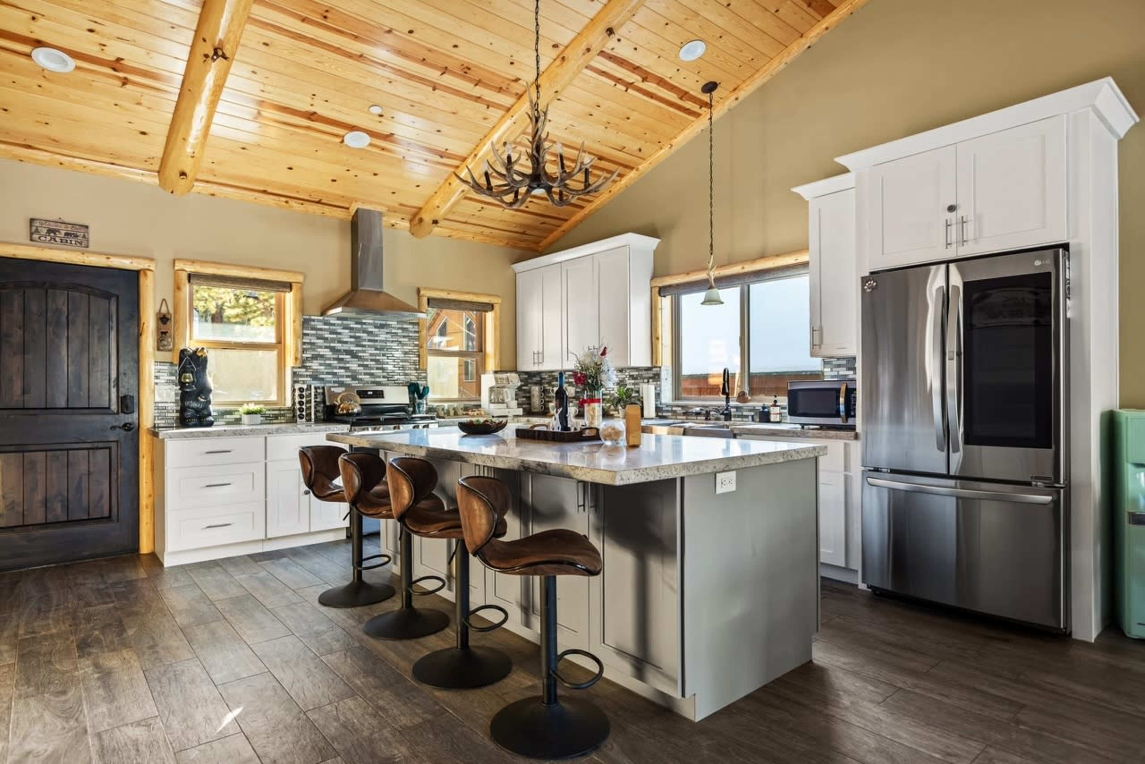 Modern Rustic Luxury Cabin in Big Bear Lake Image in Big Bear Lake, Big bear lake, CA