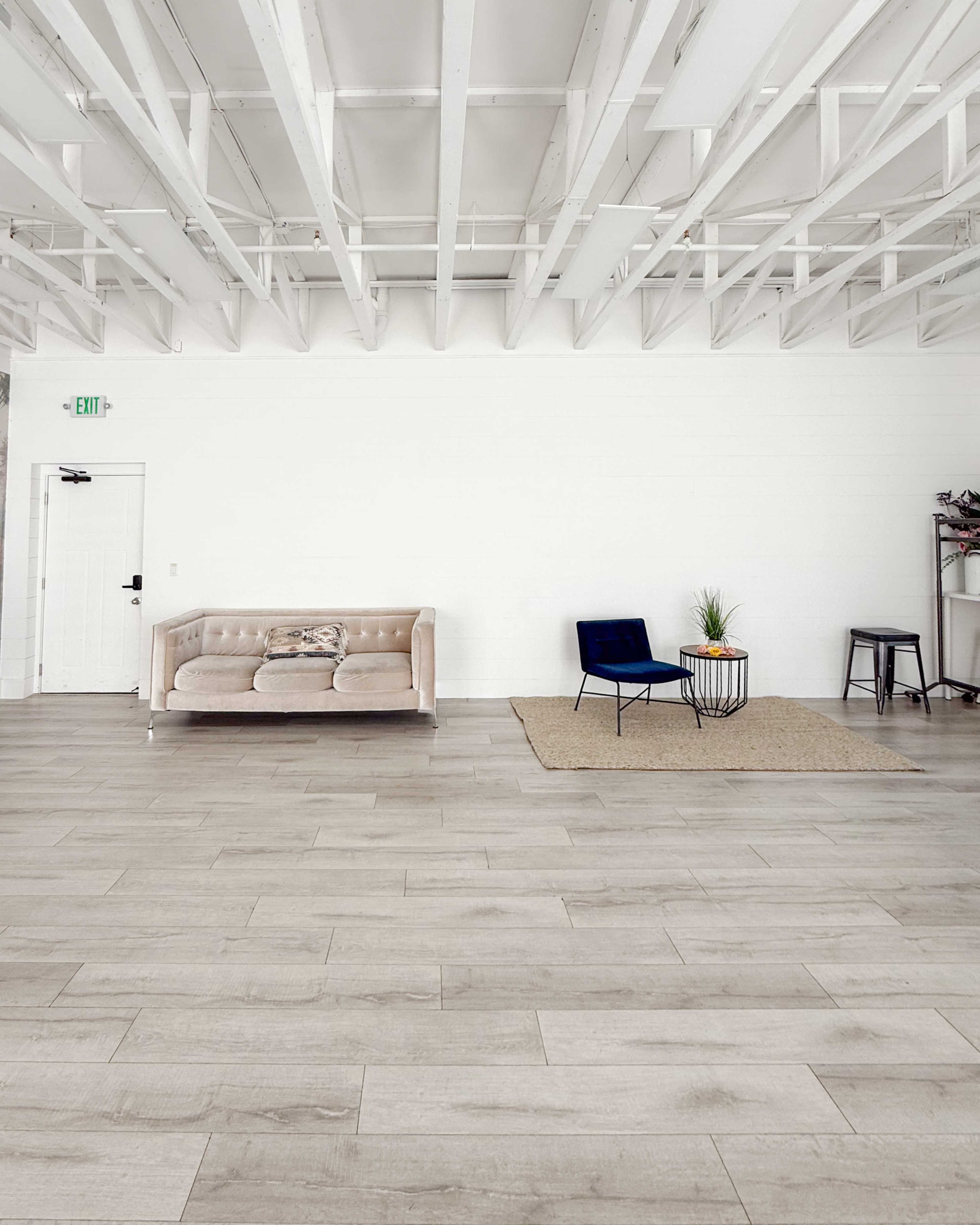 Roomy Photo Studio with Shiplap, White Brick, and Moveable Backdrops Image in American Fork, American Fork, UT