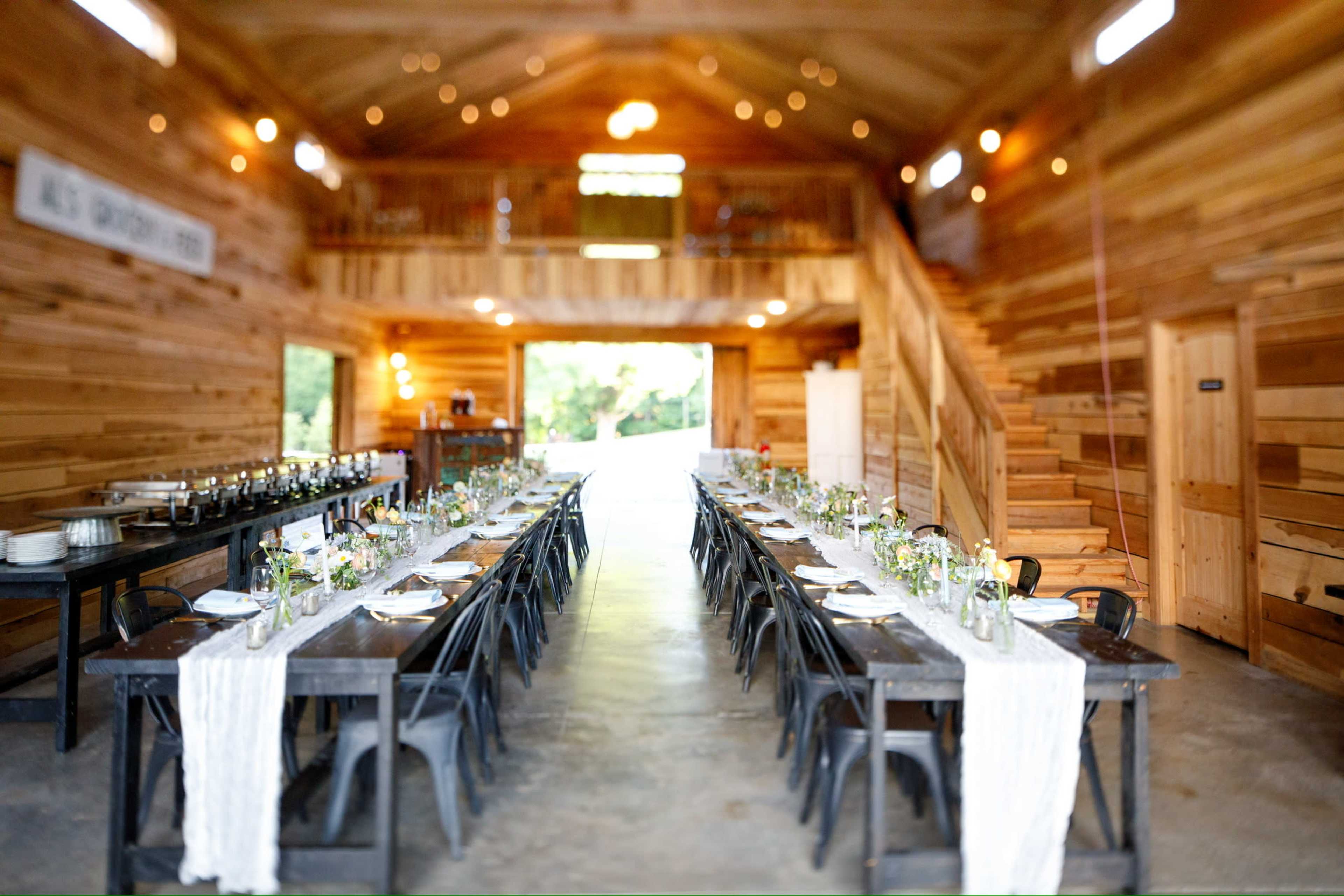Nashville Barn with Beautiful Views Image in Whites Creek, Whites Creek, TN