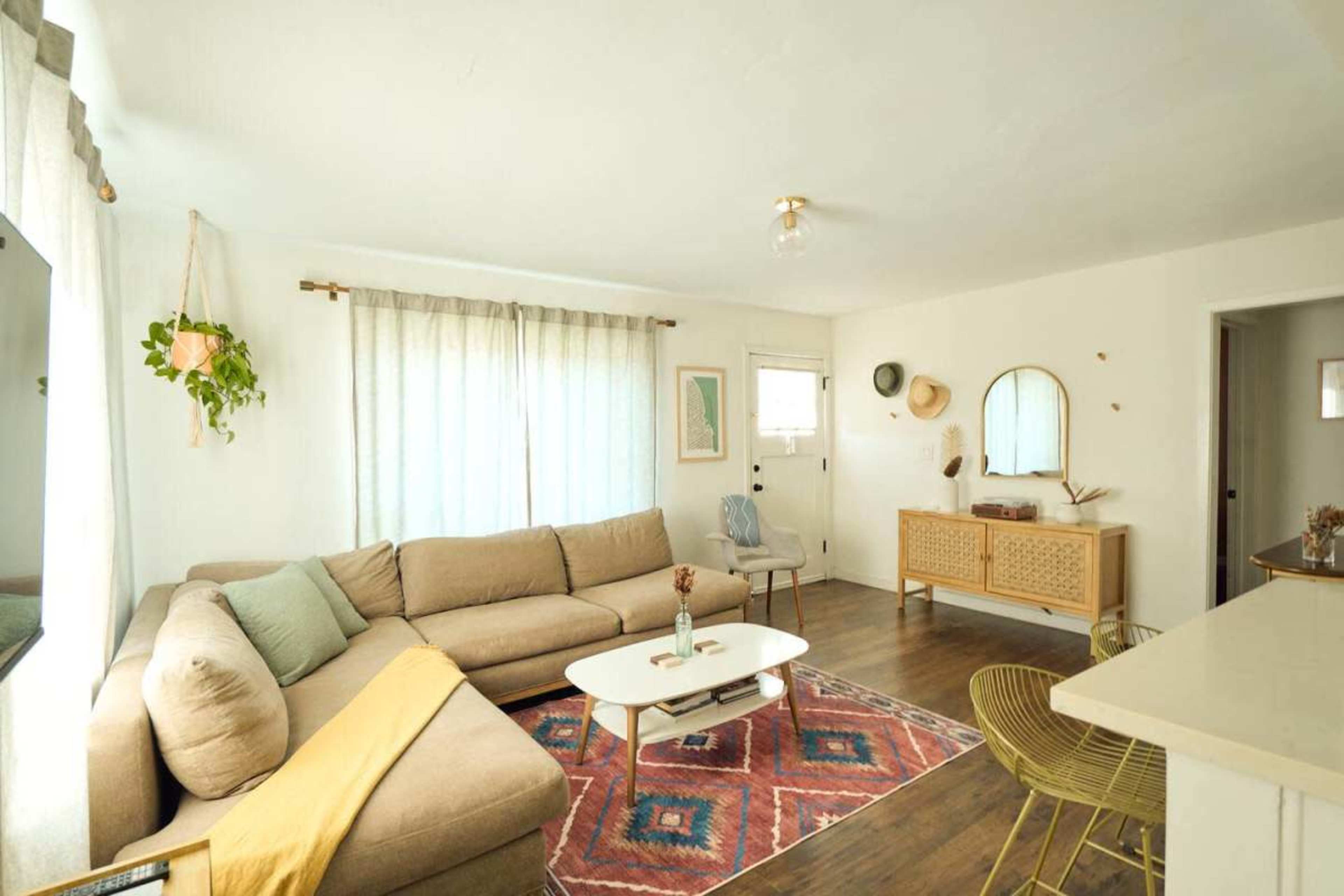 Stylish San Diego House Image in Mid-City, San Diego, CA