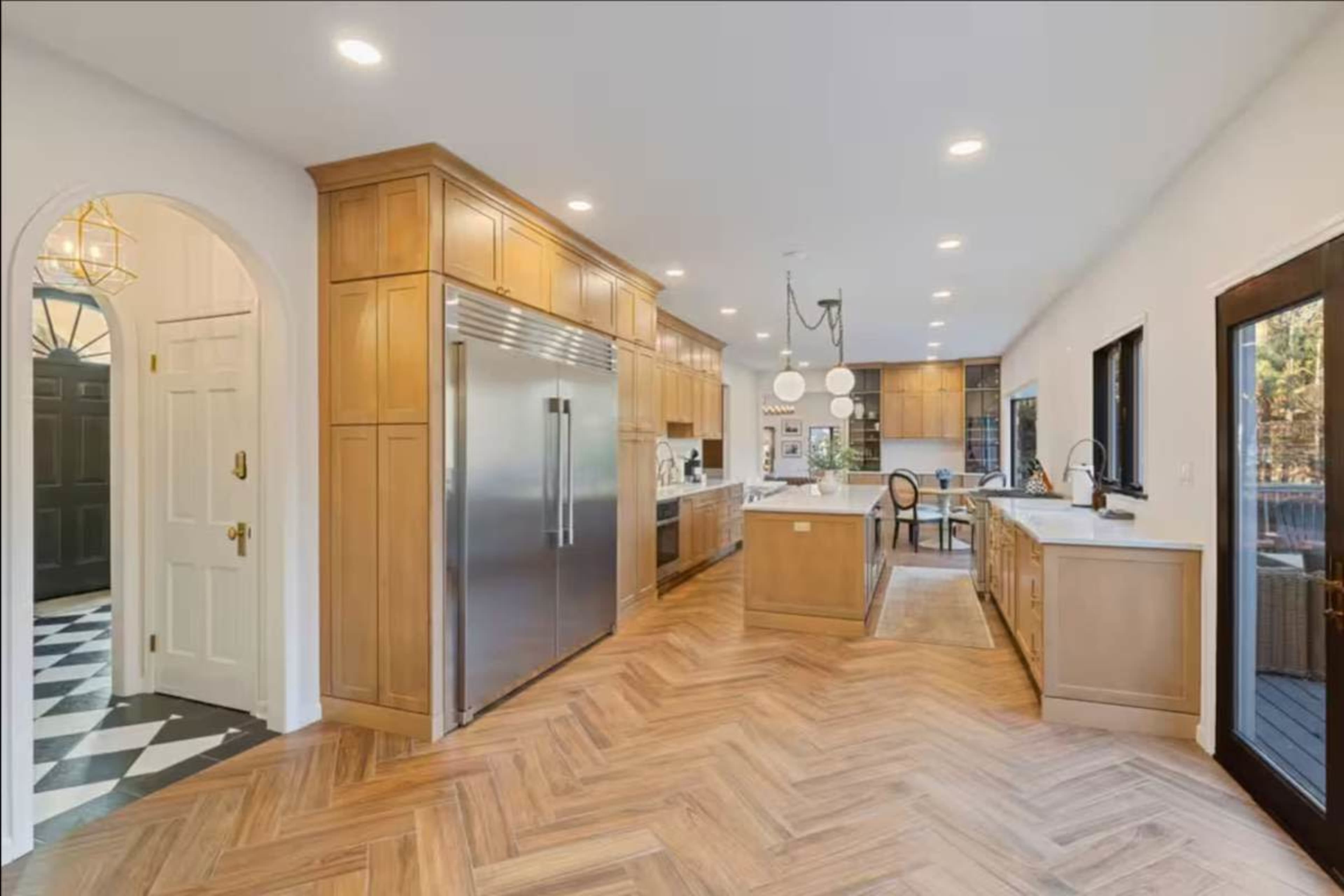 Suburban Mini Estate 3.5 acres Image in Ramapo, Suffern, NY