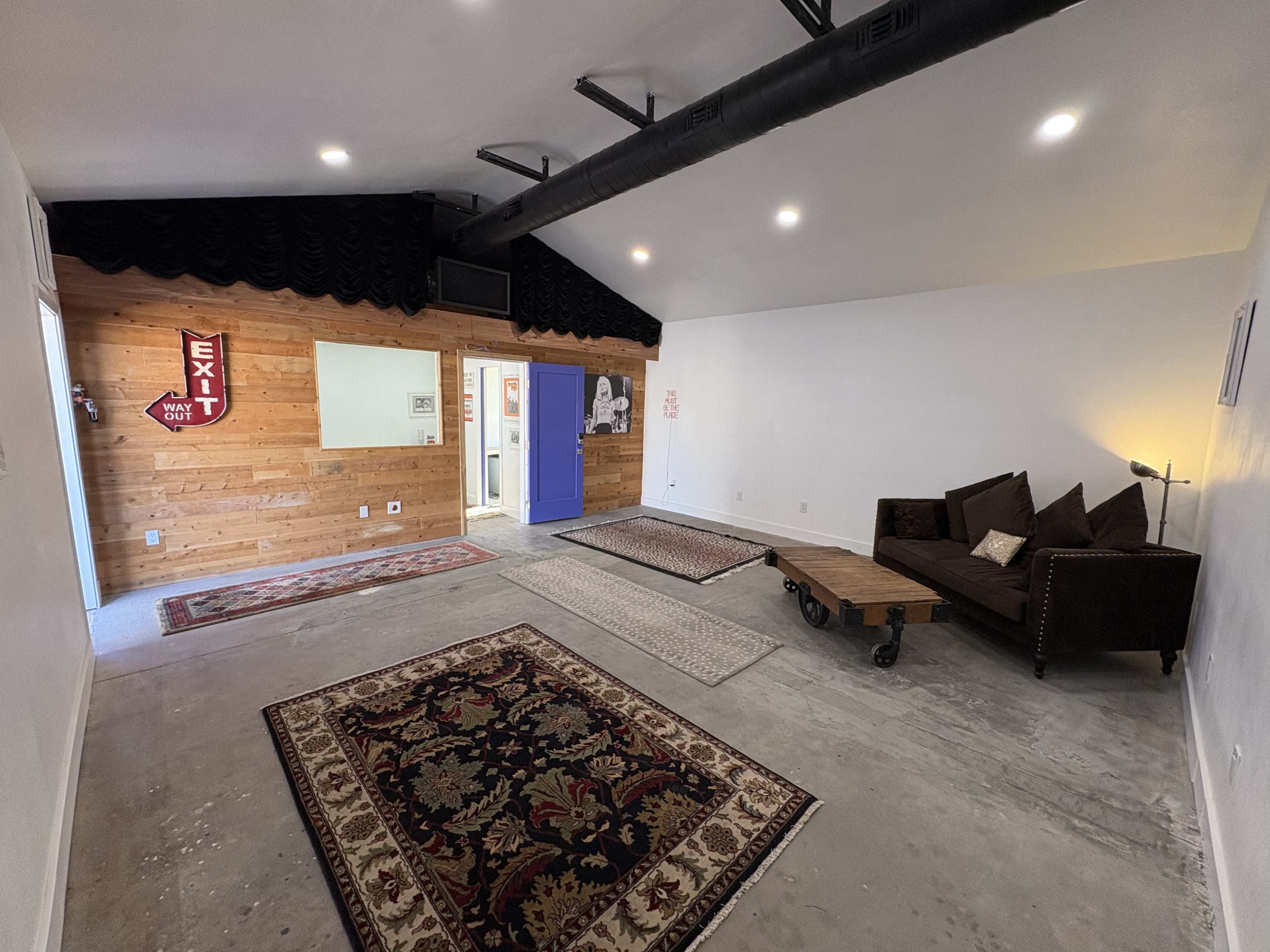 Suburban Creative Multipurpose Space Image in Paradise Valley Village, Phoenix, AZ