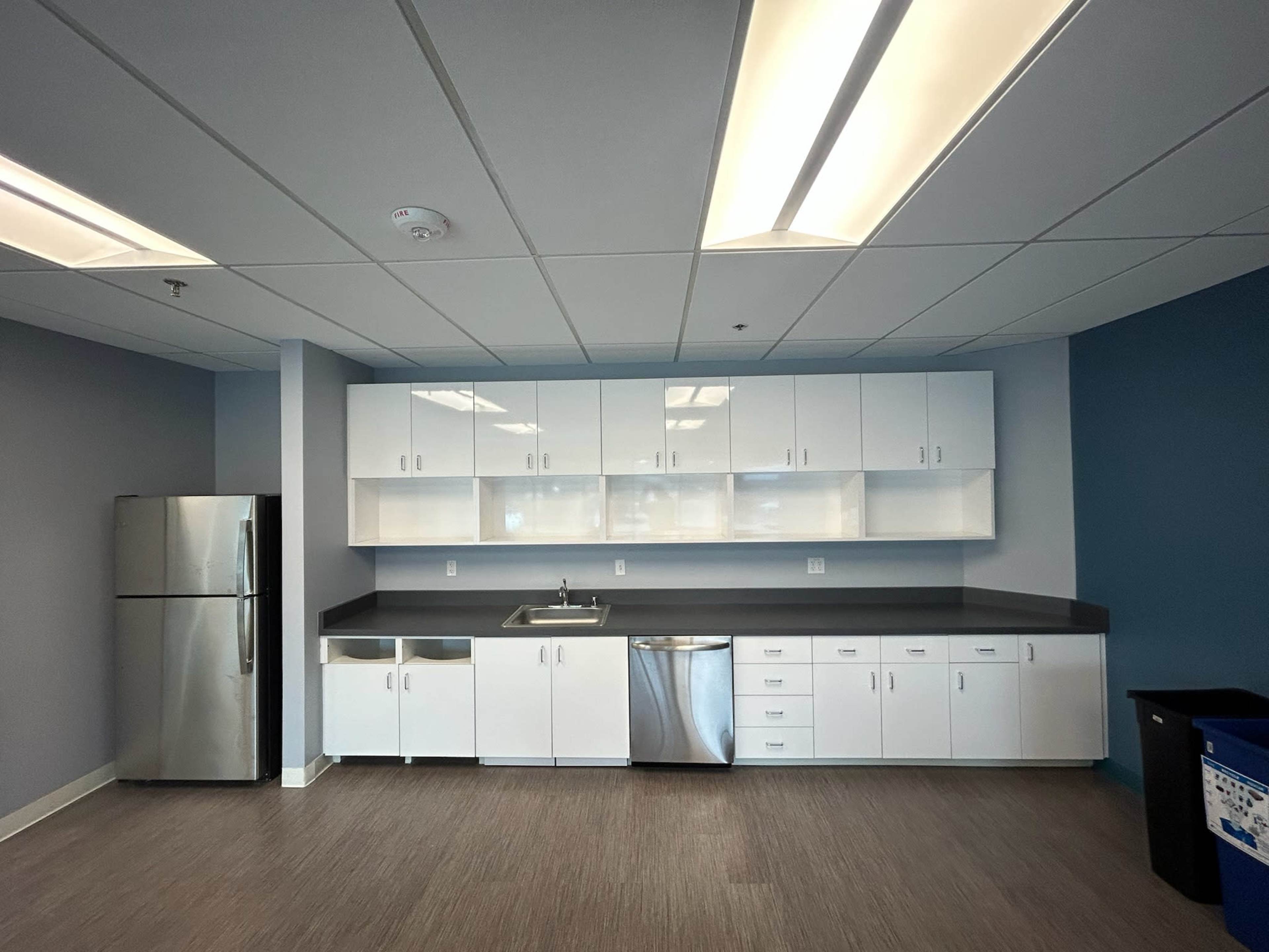 Flexible, Professional Meeting Room in Modern Coworking Space with AV & Amenities Image in East San Mateo, San Mateo, CA, CA