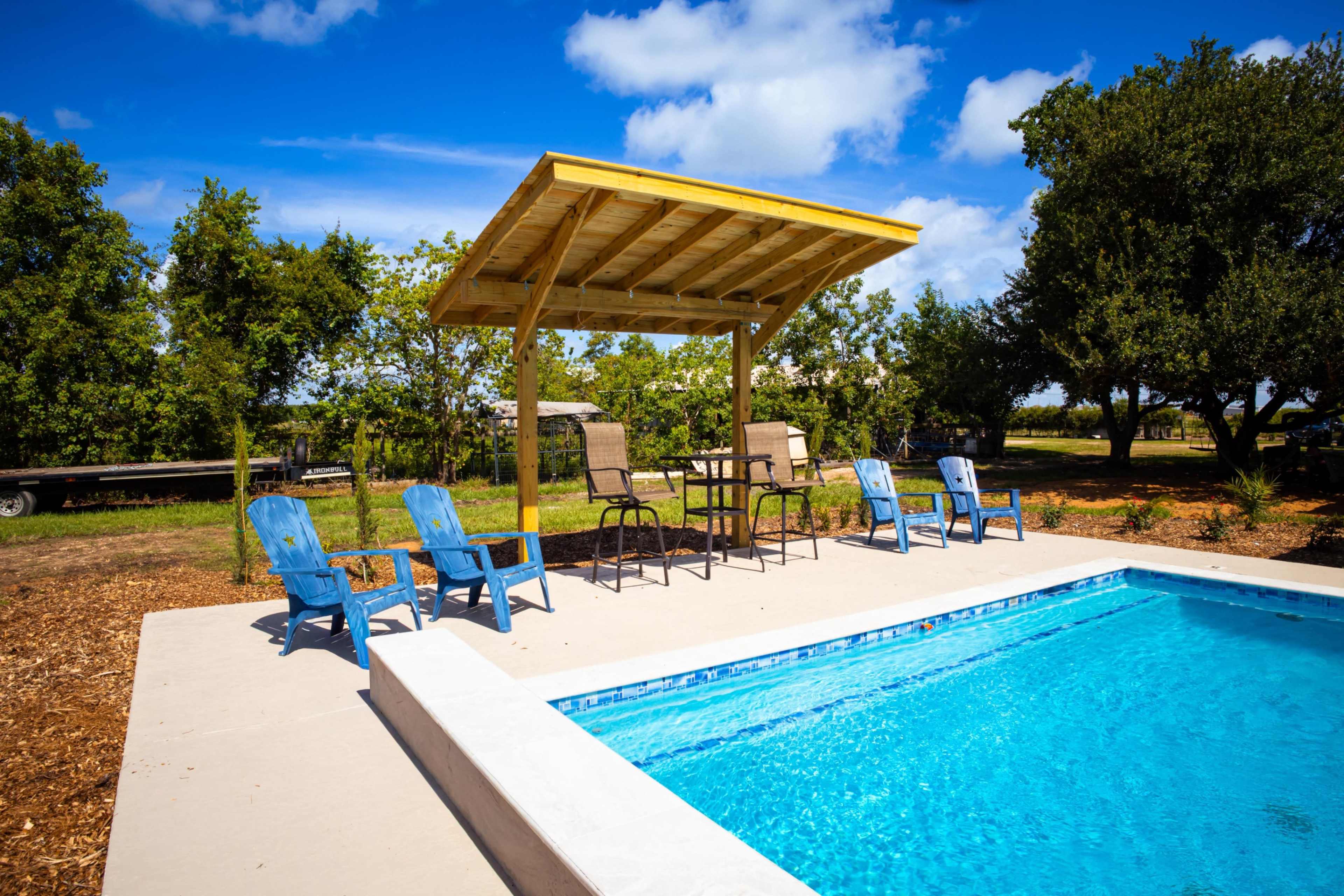 Countryside Pavilion and Pool Image in , Rosharon, TX