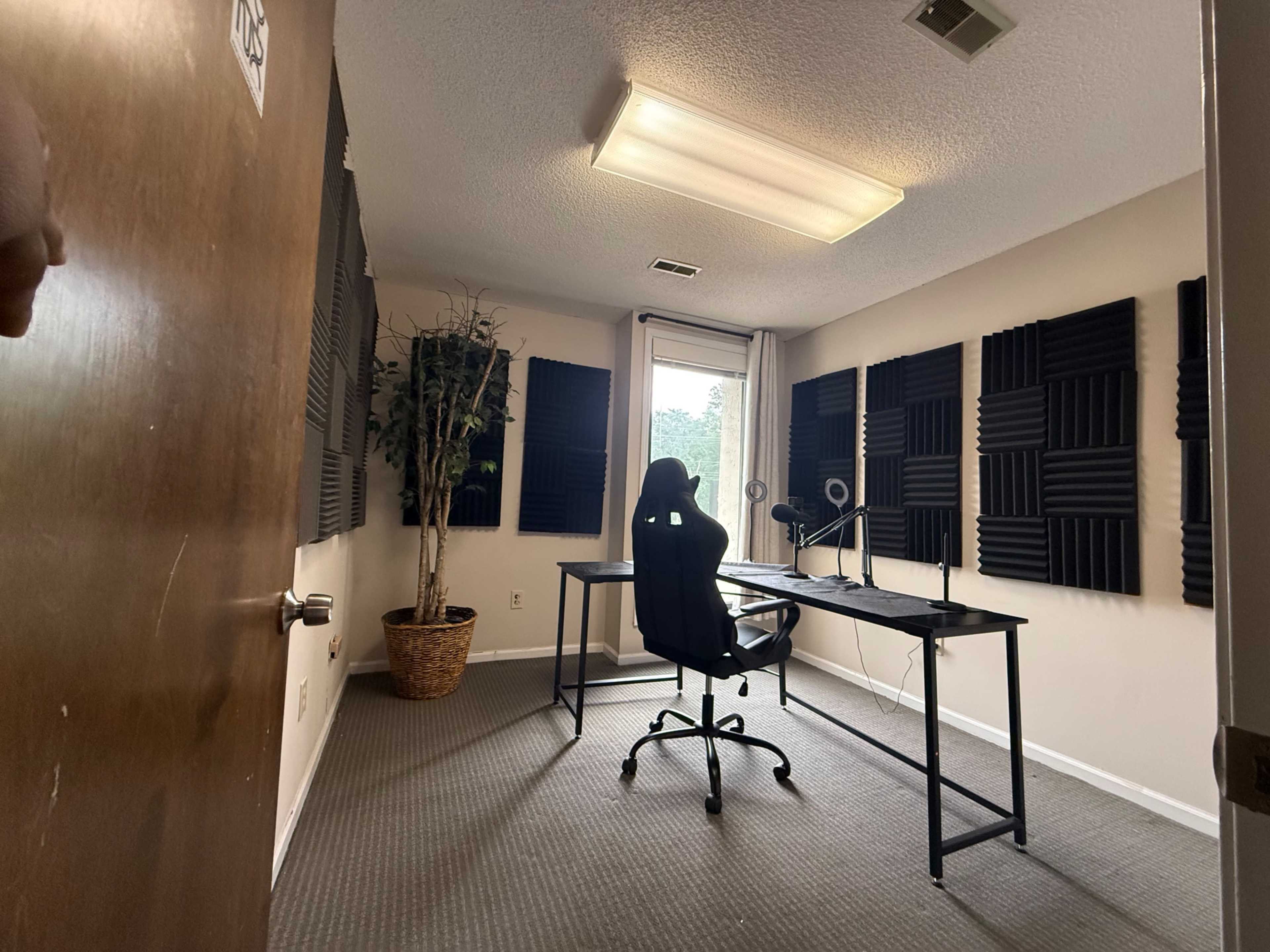 Cozy Office Space Image in Summerville, Summerville, SC