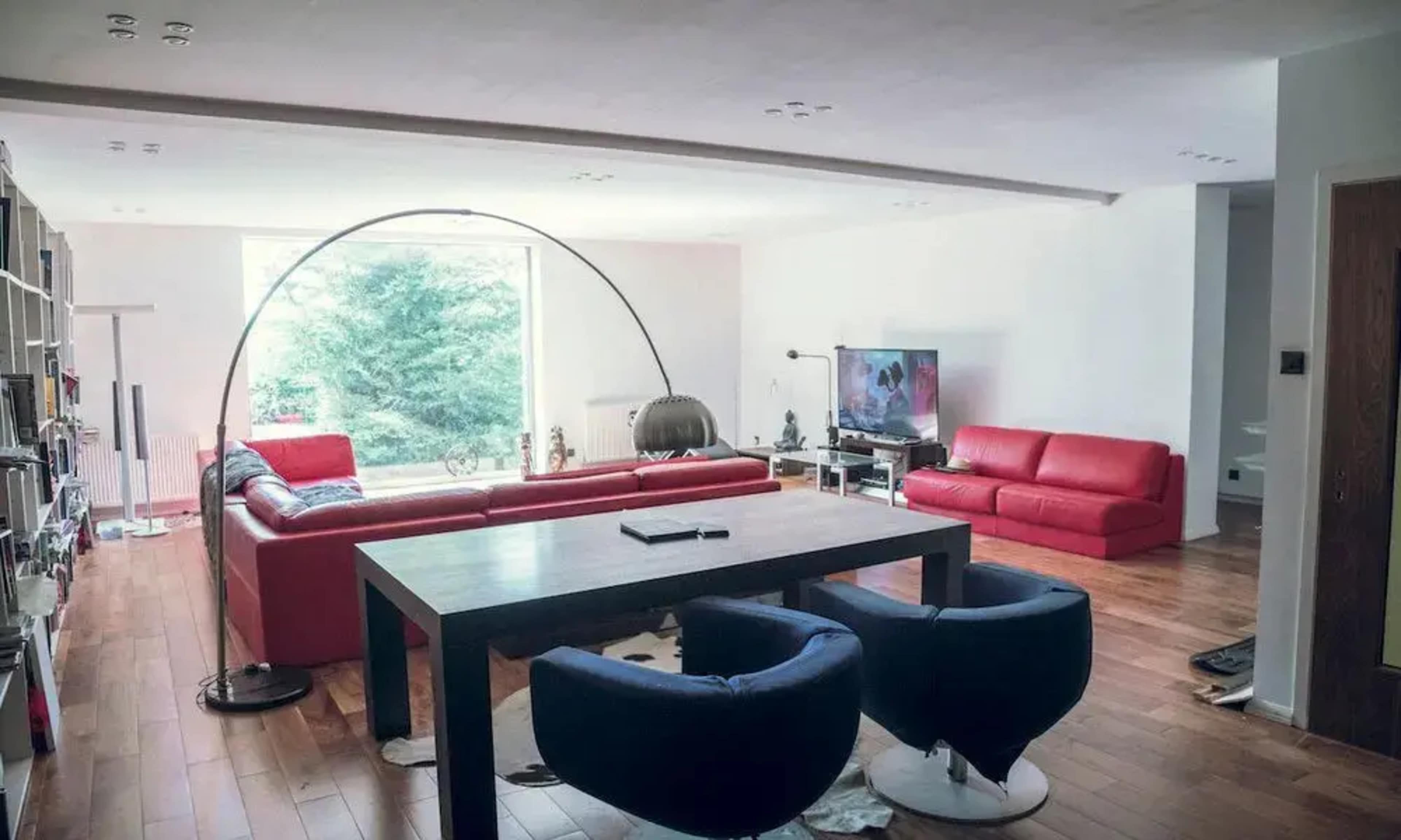 Versatile Luxury Property with Unique Shoot Locations Image in Upminster, Upminster, ENG