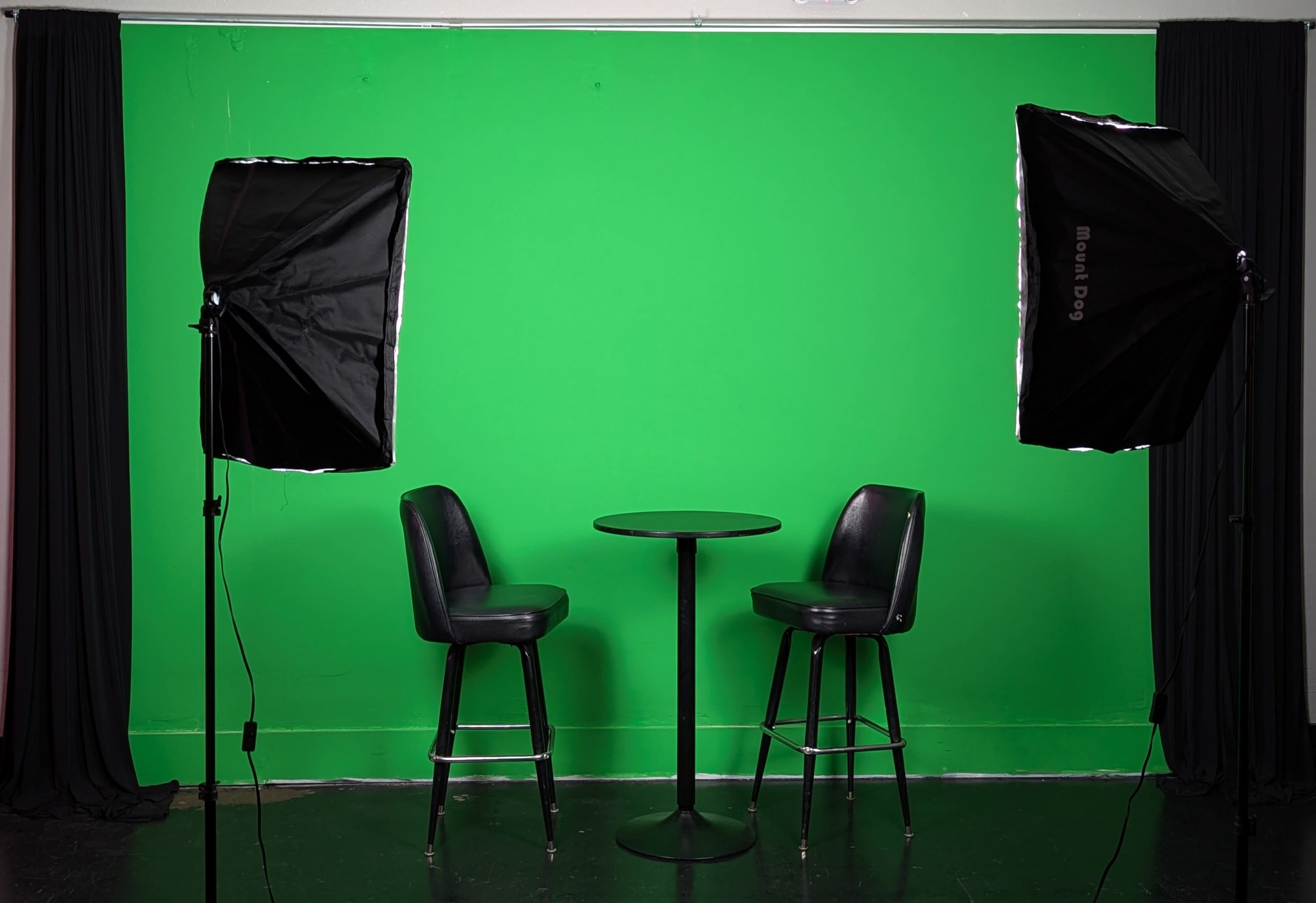 Large floor space with stage, bar,  and audio/video system Image in City Central, GRESHAM, OR