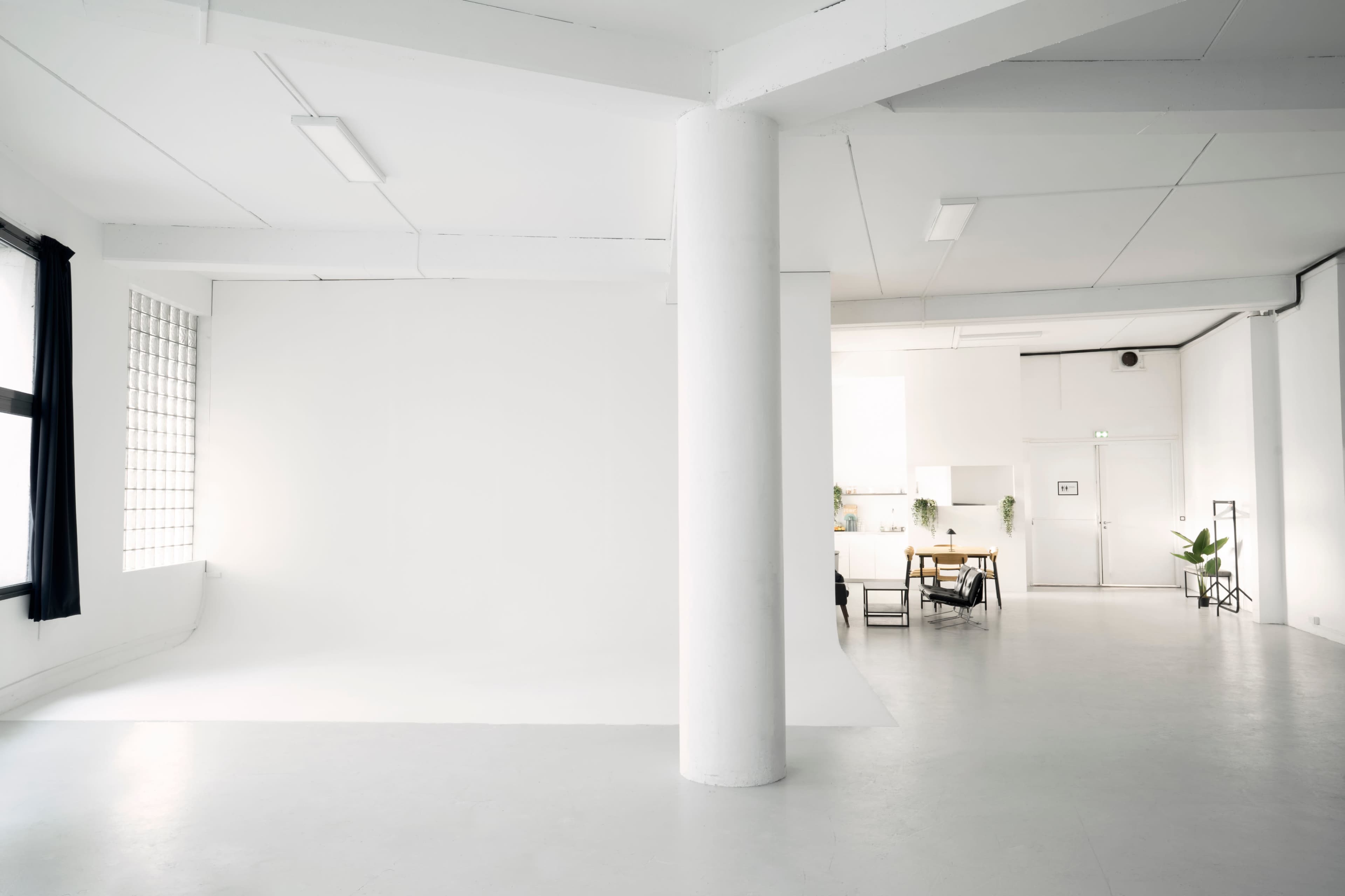 Spacious 200m² Photo & Video Studio in Paris 11 Image in Ste Marguerite, PARIS