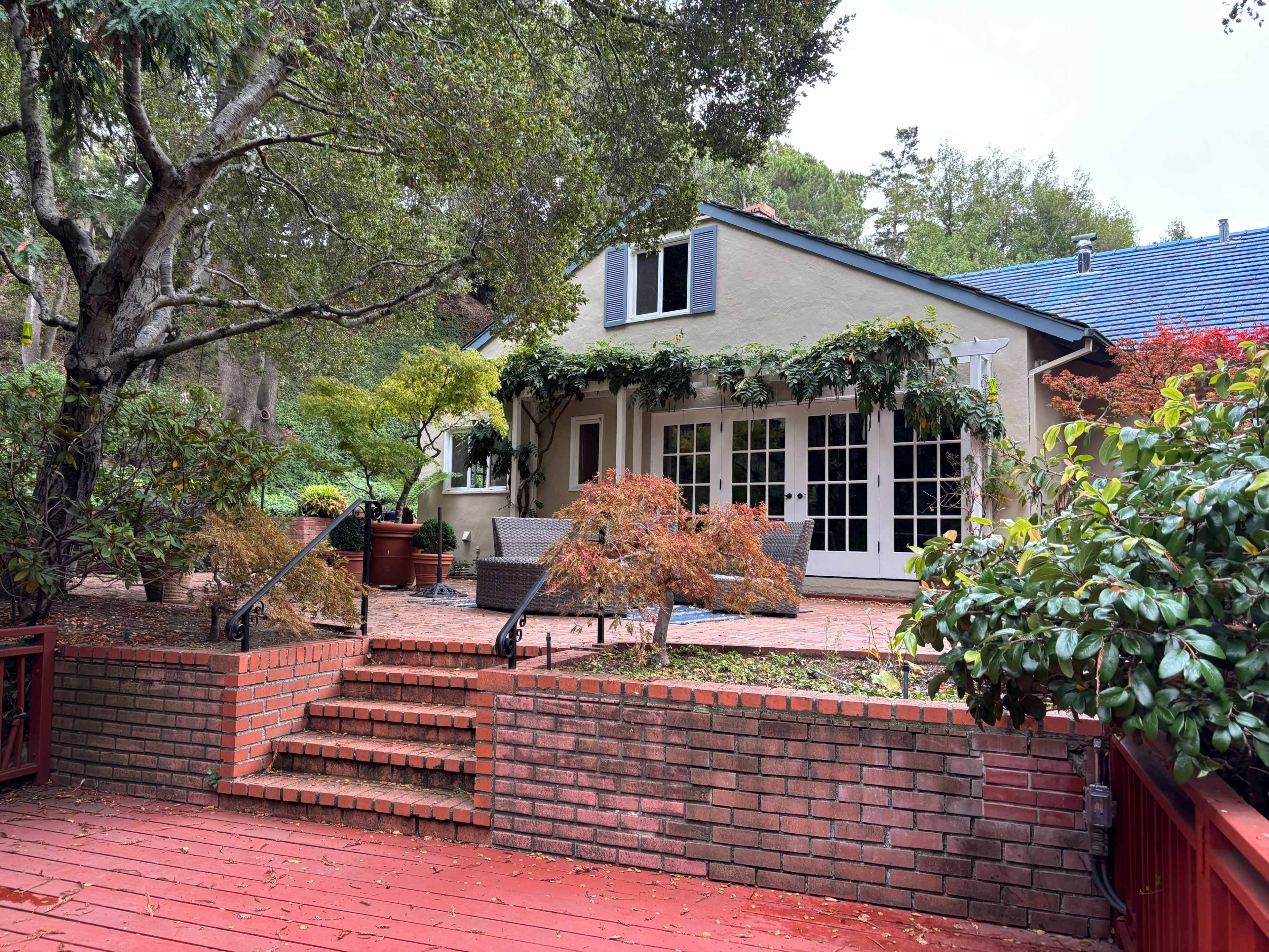 Scenic Garden Backyard with Deck and San Leandro Creek Views — Perfect for Photoshoots Image in Sheffield Village, San Leandro, CA