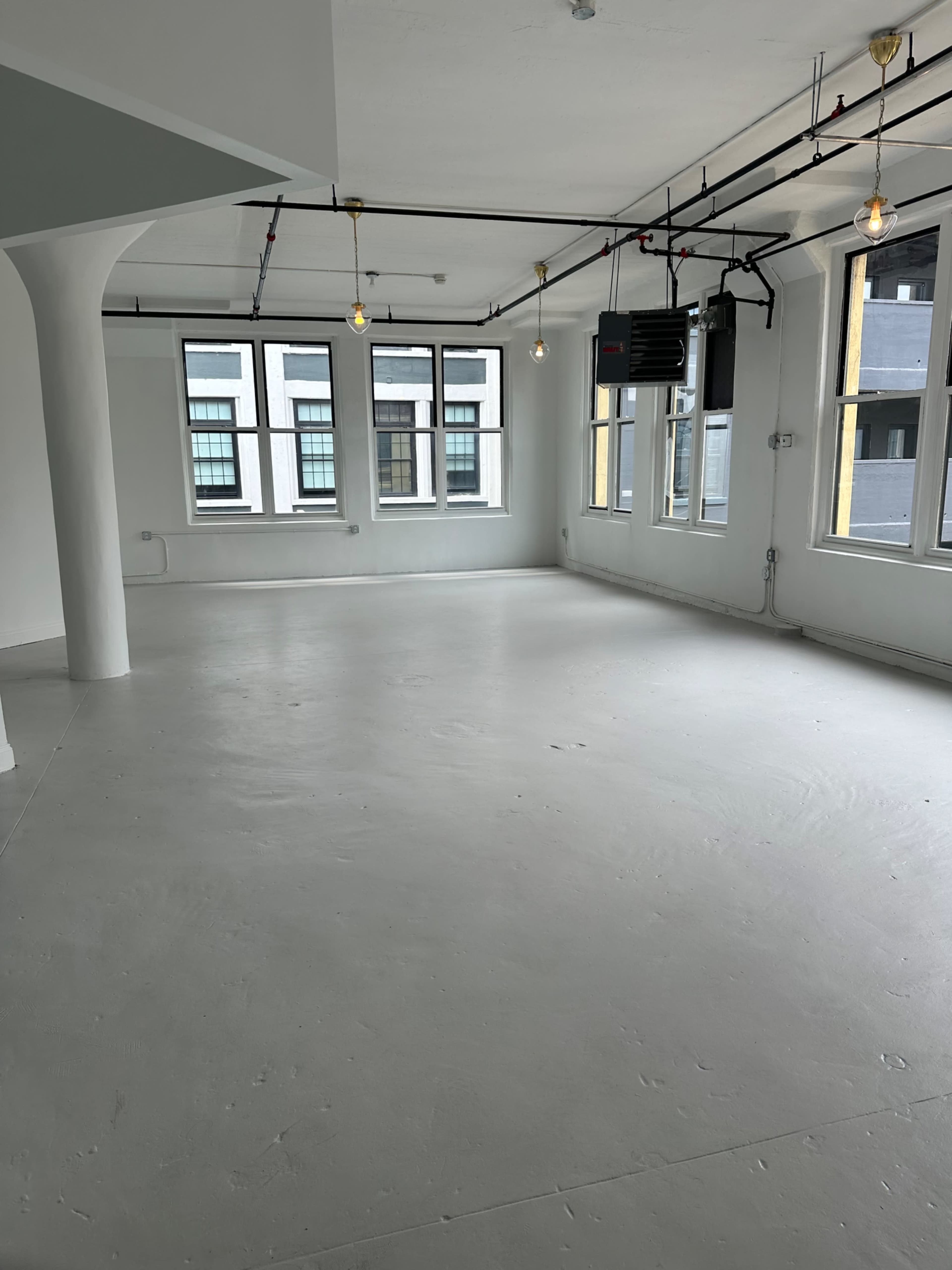 Industrial Penthouse with Skyline View Corner Image in Clinton Hill, Brooklyn, NY