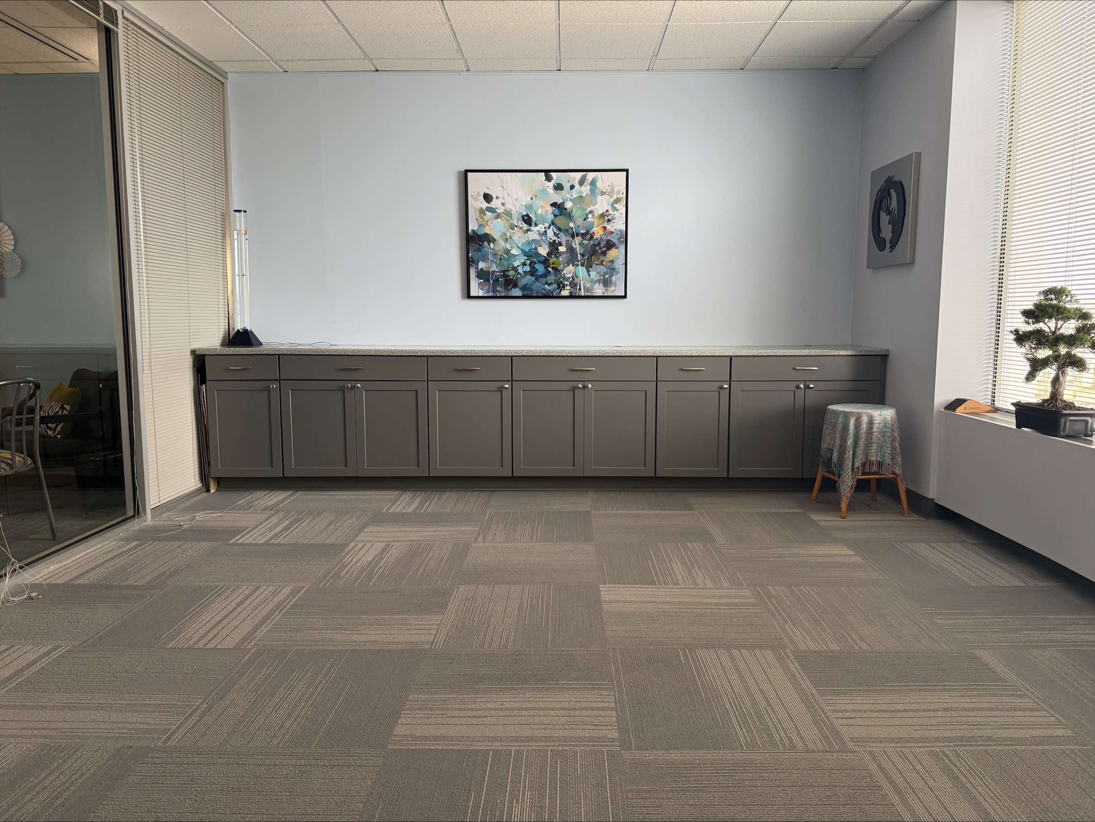Western suburban workspace suitable for corporate boards or annual retreat, small training Image in York Township, Oak Brook, IL