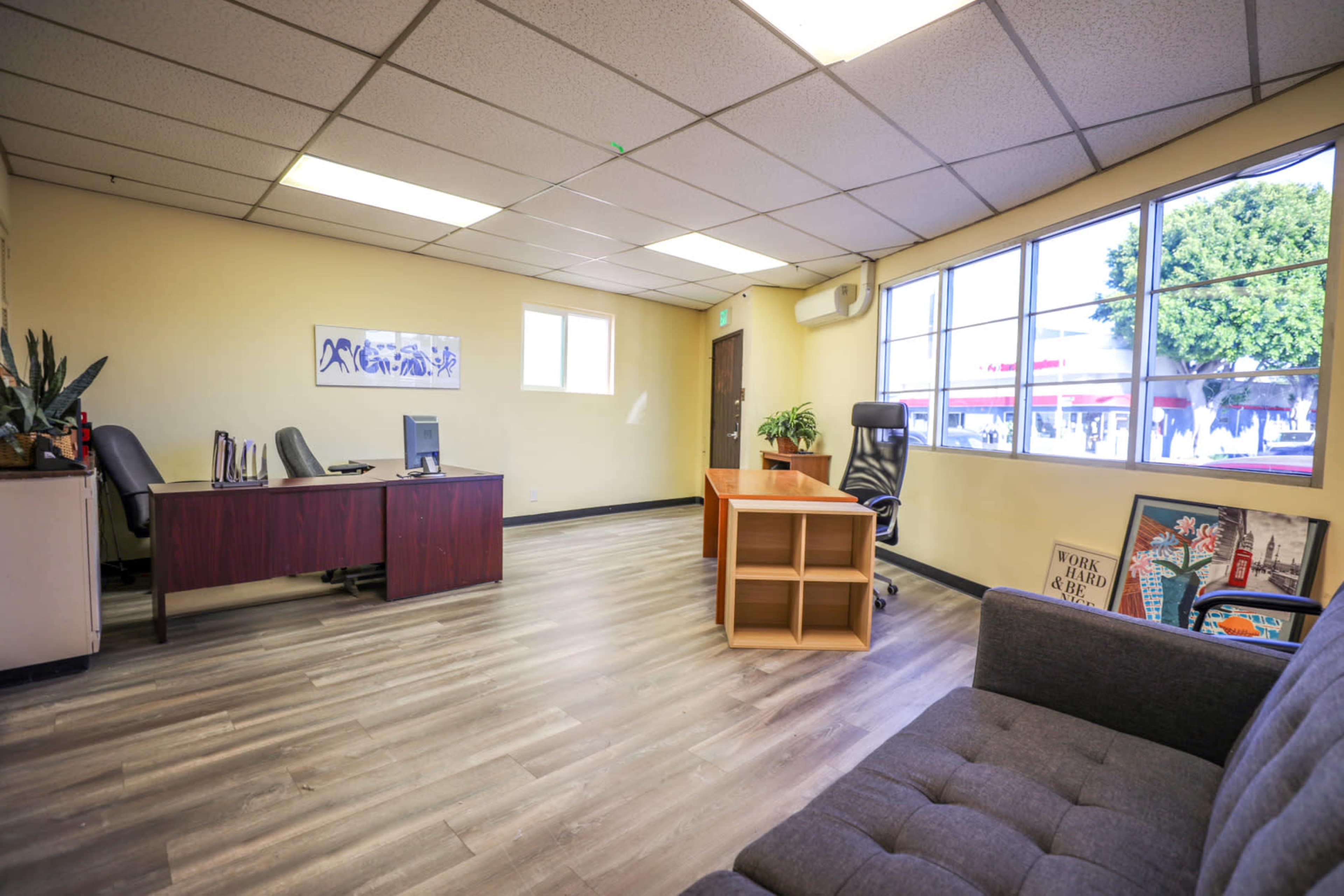 Culver City Affordable Office (entire space) Image in Culver - West, Culver City, CA