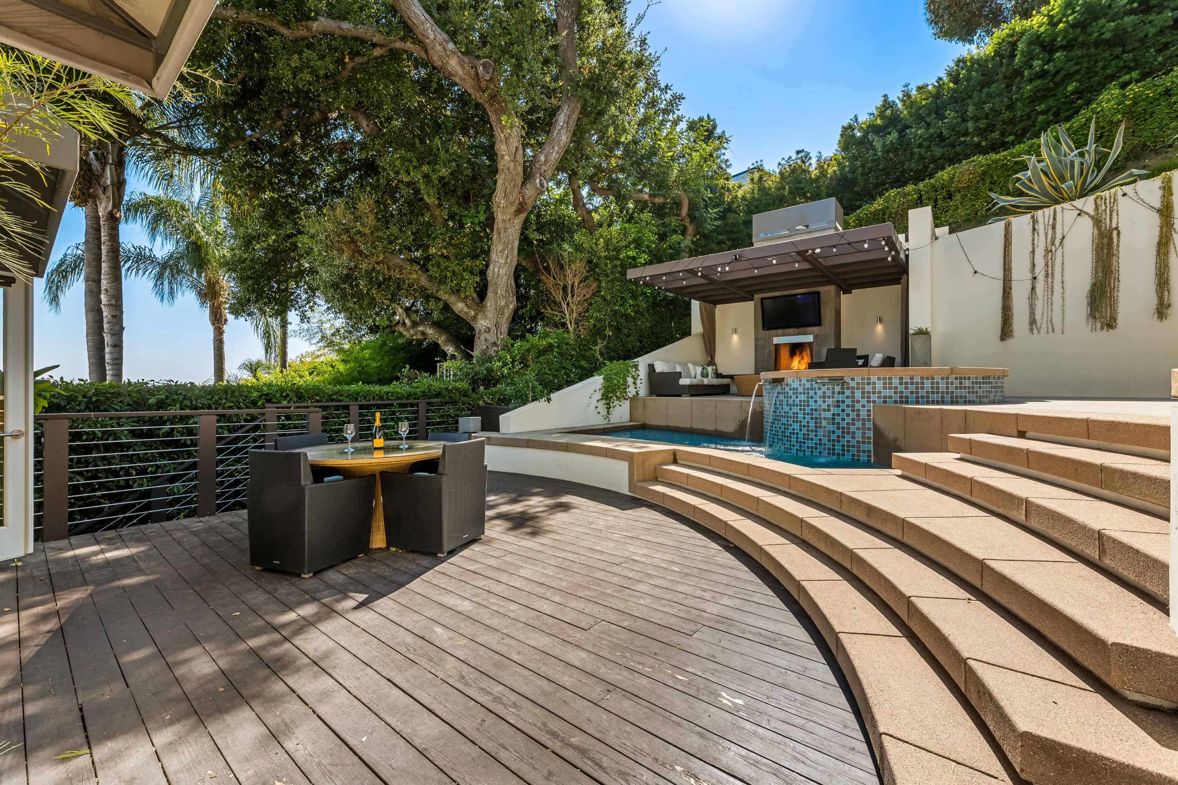 West Hollywood Hills Hot Tub and Beautiful View Image in Central LA, West Hollywood, CA
