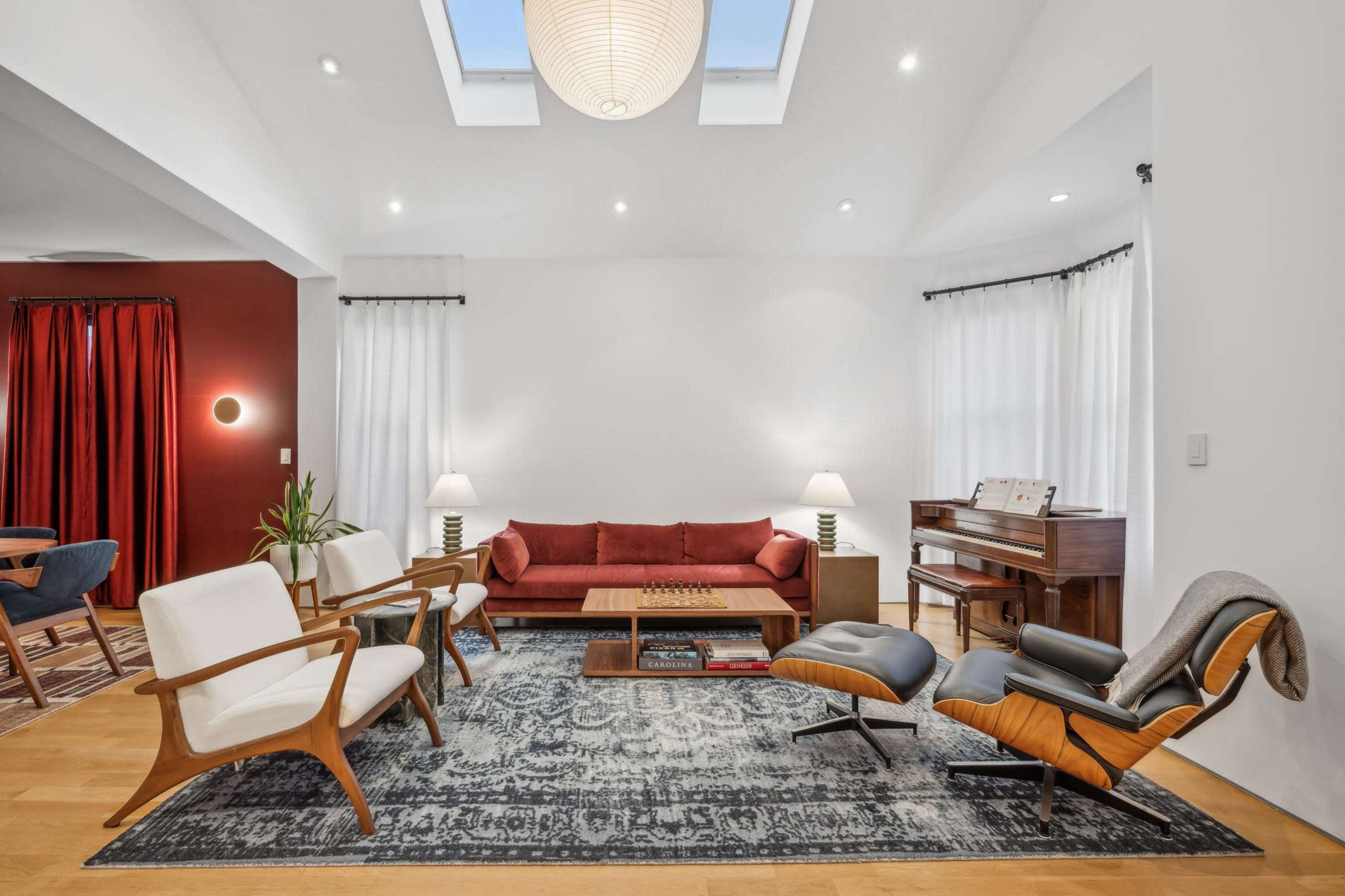 Noe Valley's Light-Filled Retreat: Modern Space and Open Design Image in Noe Valley, San Francisco, CA