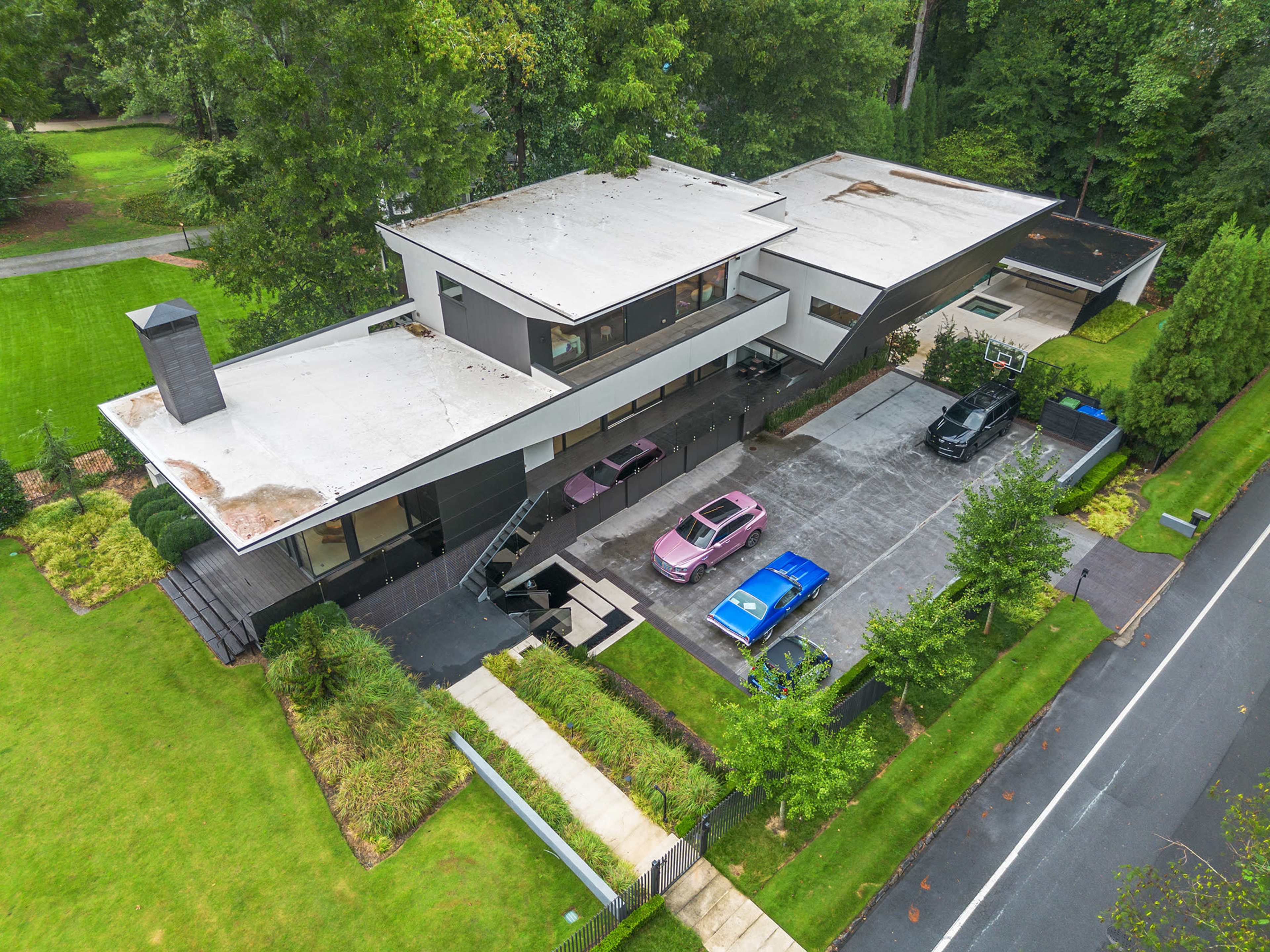 Contemporary Modern Home With A Pool Image in Buckhead, Atlanta, GA