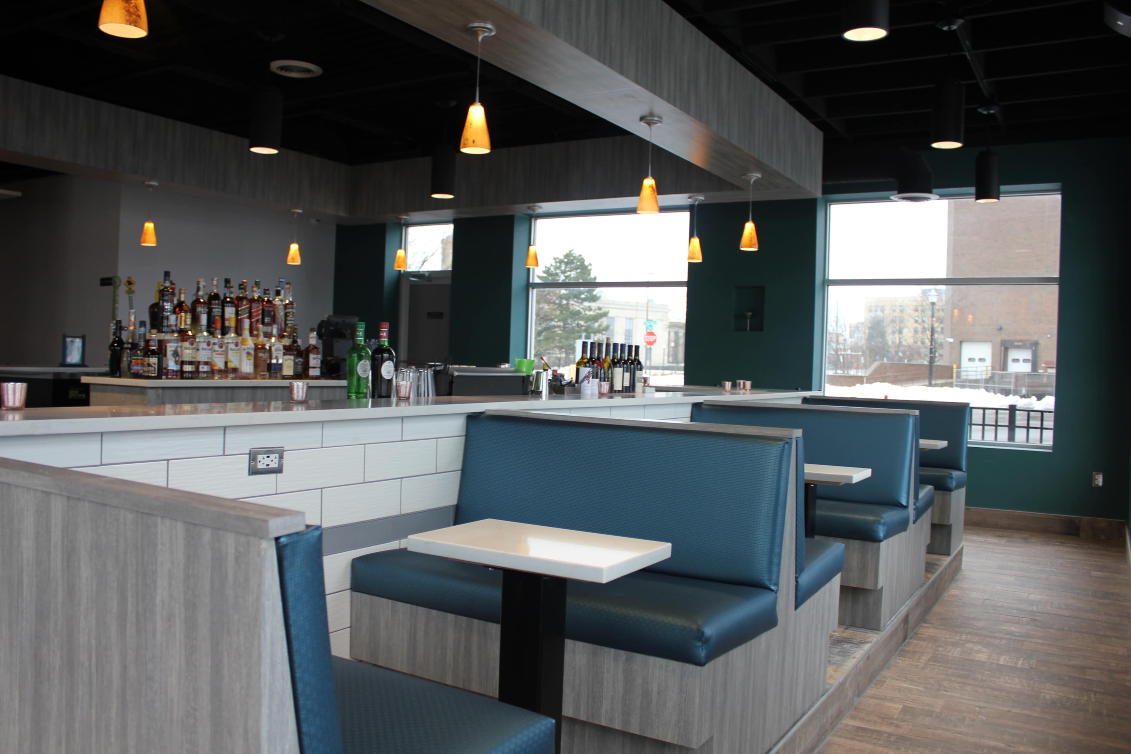 Modern Cocktail Bar with Spa Image in Jackson, Jackson, MI