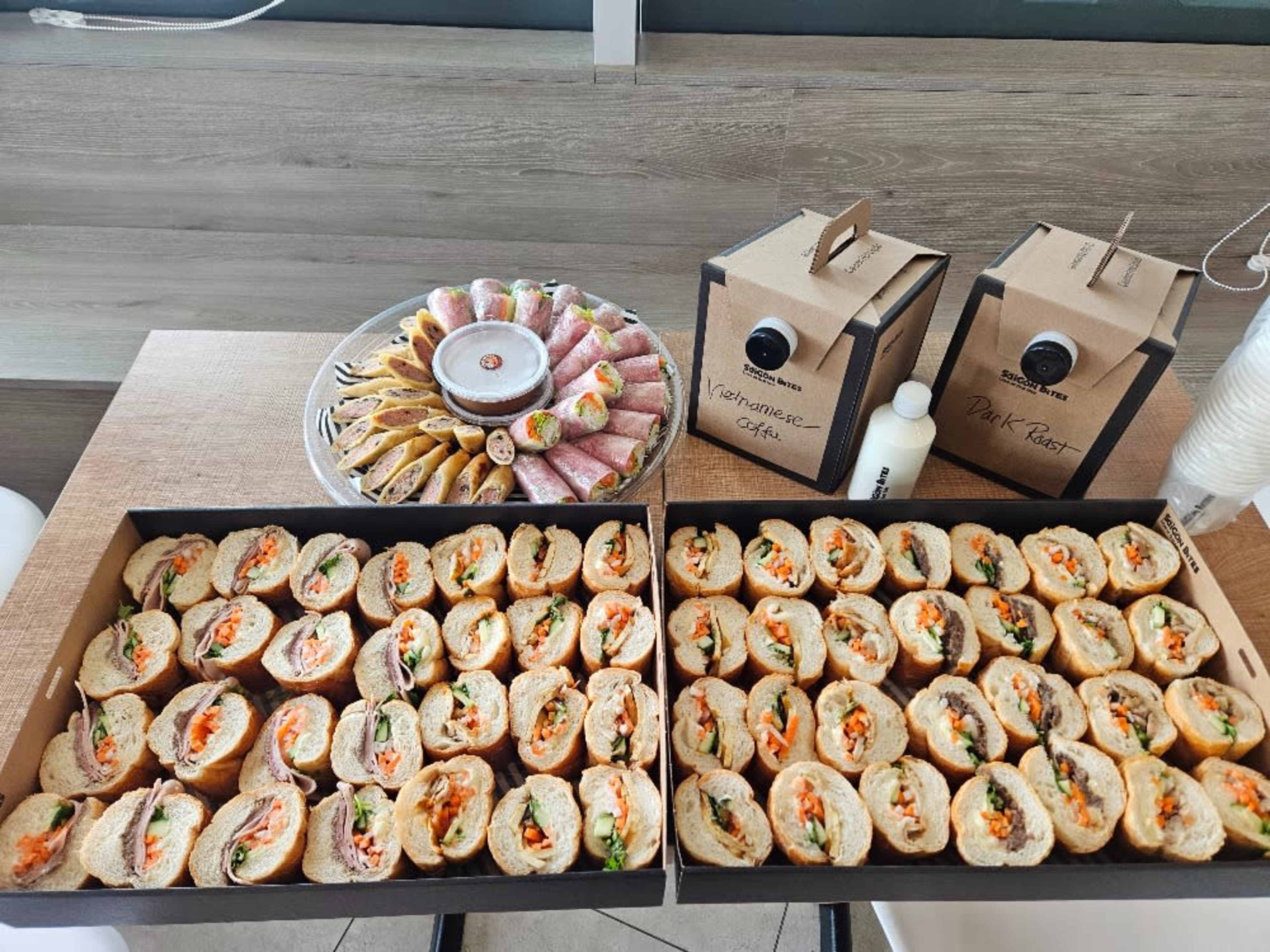 CATERING PACKAGE (M)