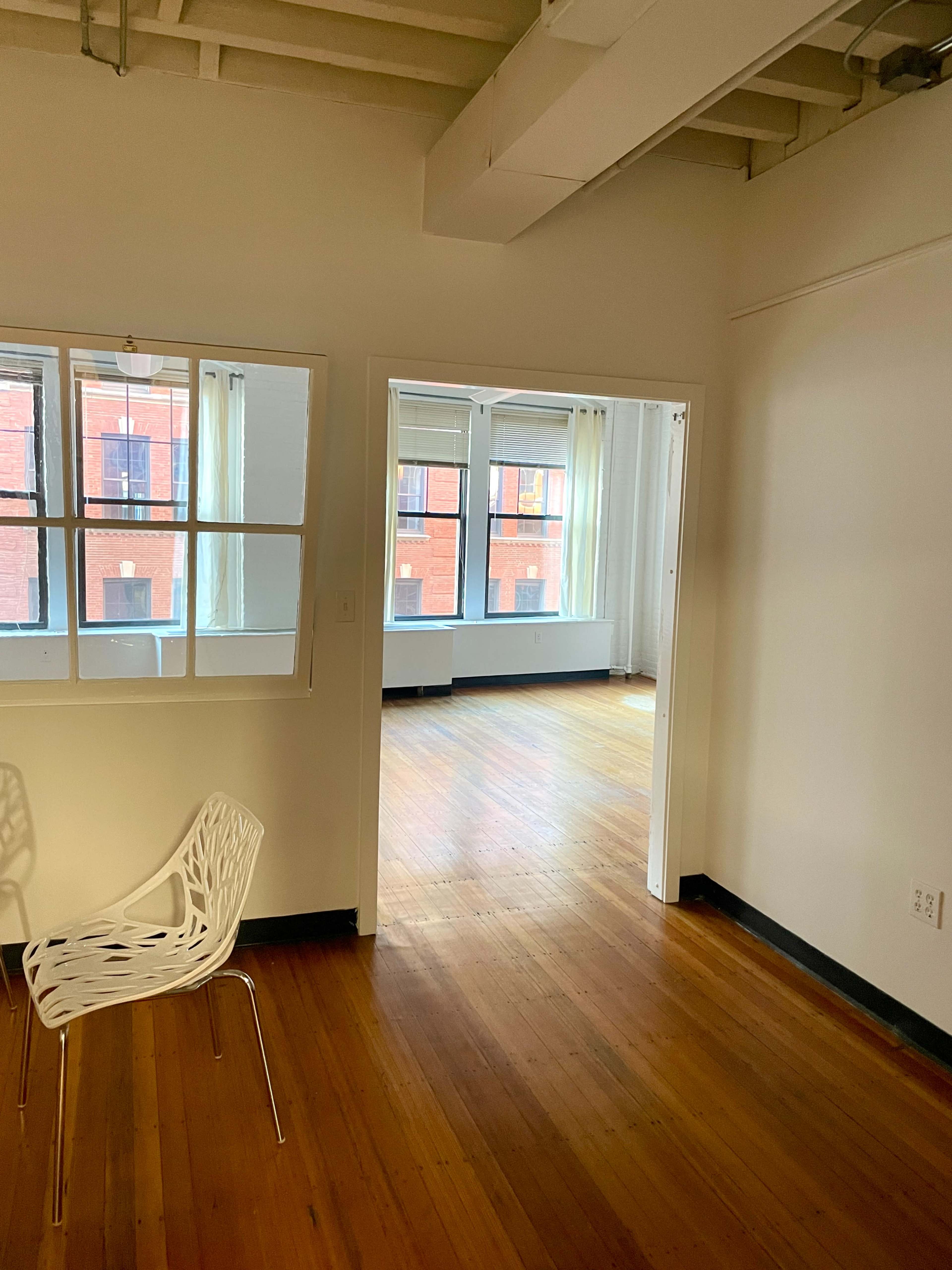 Gorgeous Bright Downtown Office Loft Perfect for Photoshoots & Workshops Right off Highway Image in Leather District, Boston, MA