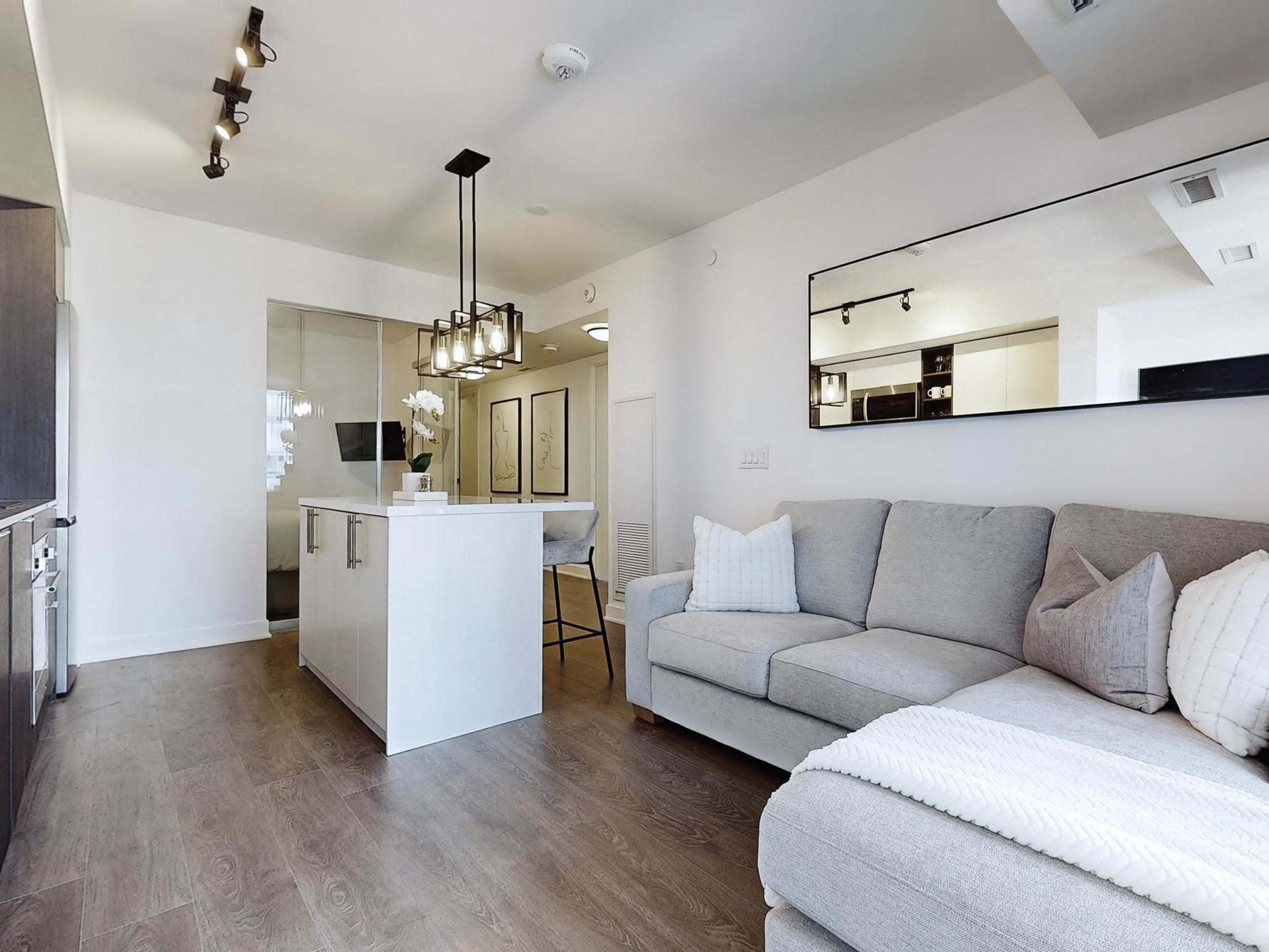 Urban Luxe Retreat: 2-Bedroom + Den Condo with High-End Amenities Image in Islington - City Centre West, Etobicoke, ON