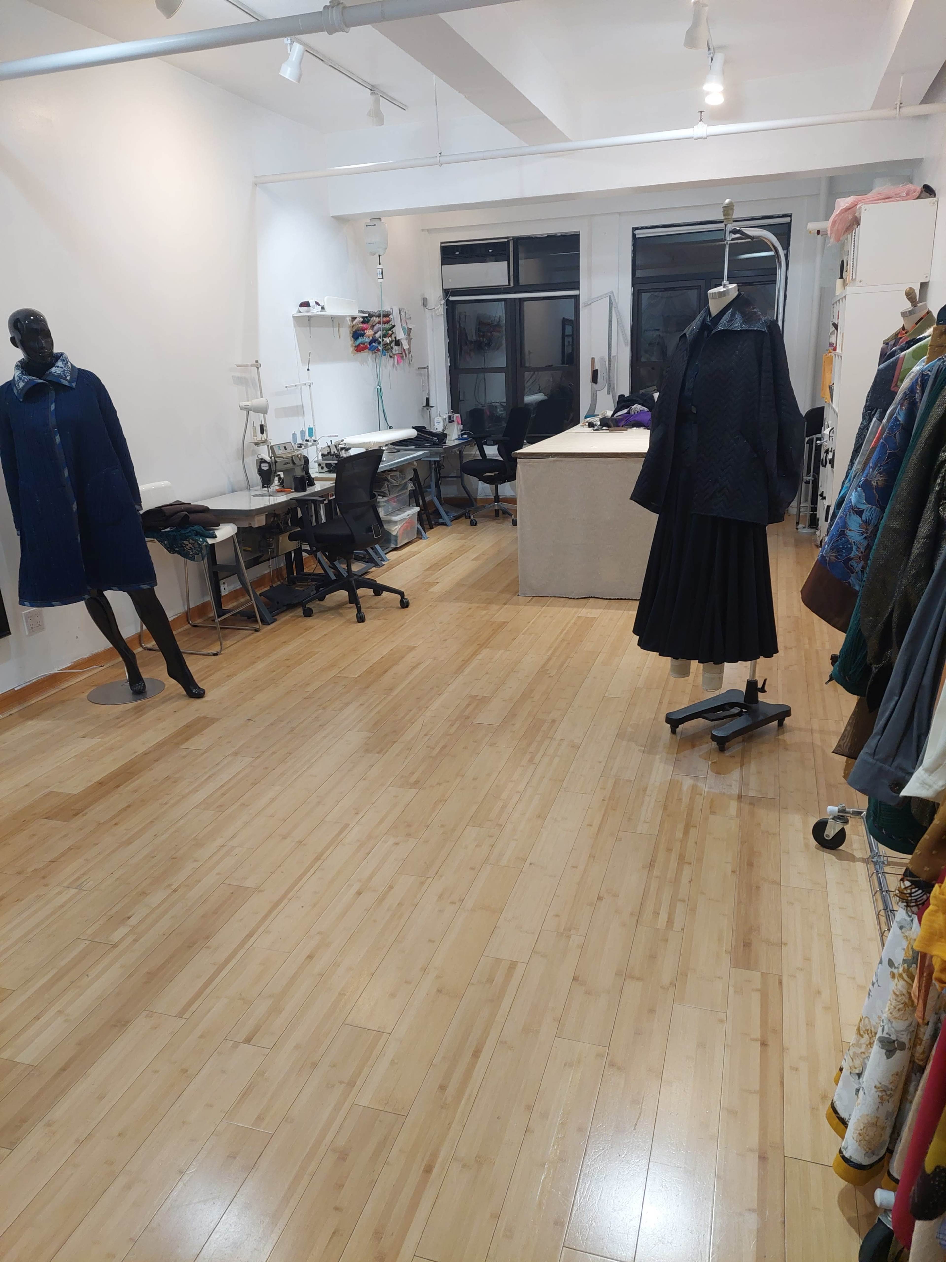 SEWING AND DESIGNER STUDIO Image in Midtown Manhattan, New york, NY