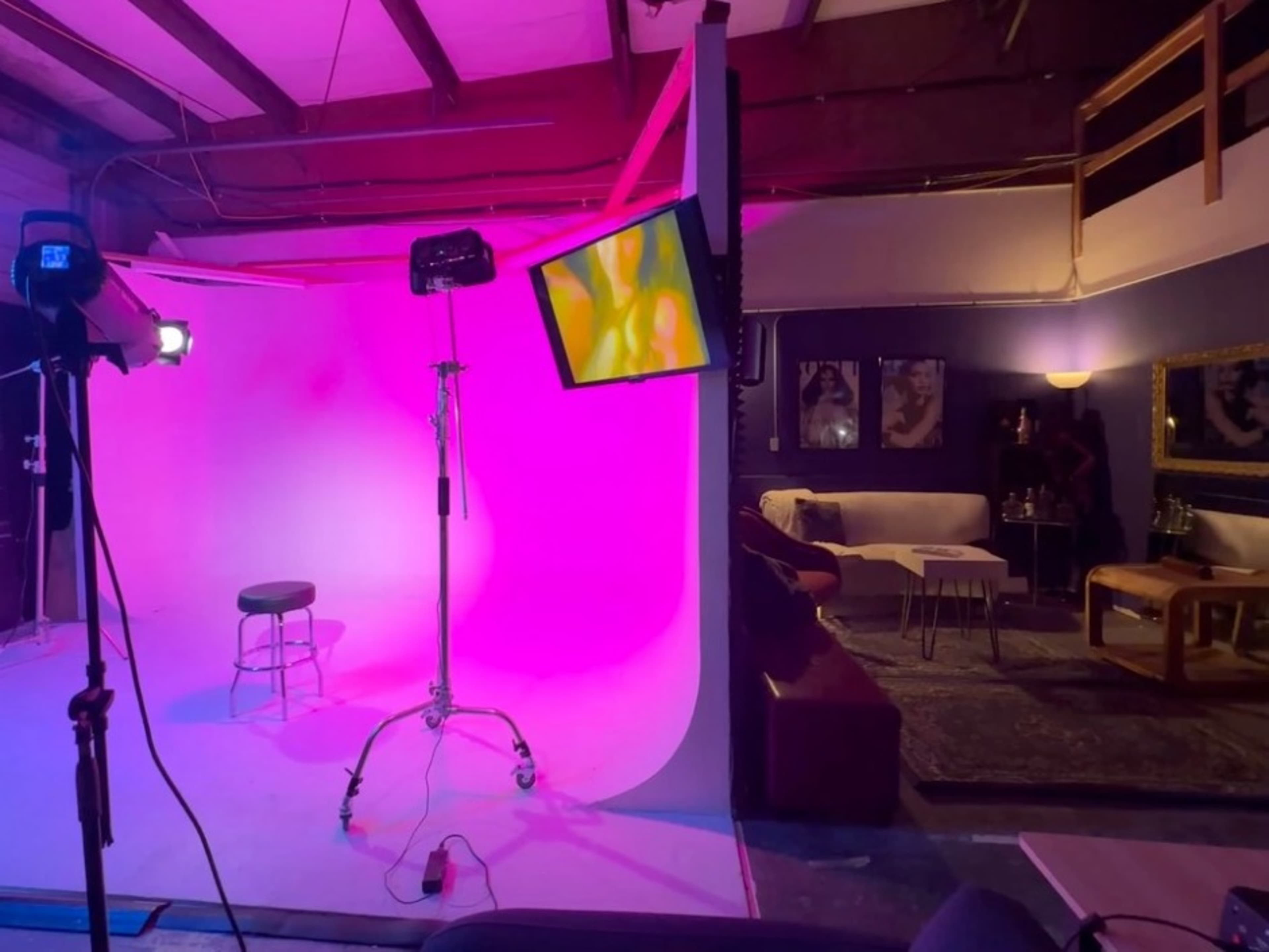 STUDIO 1