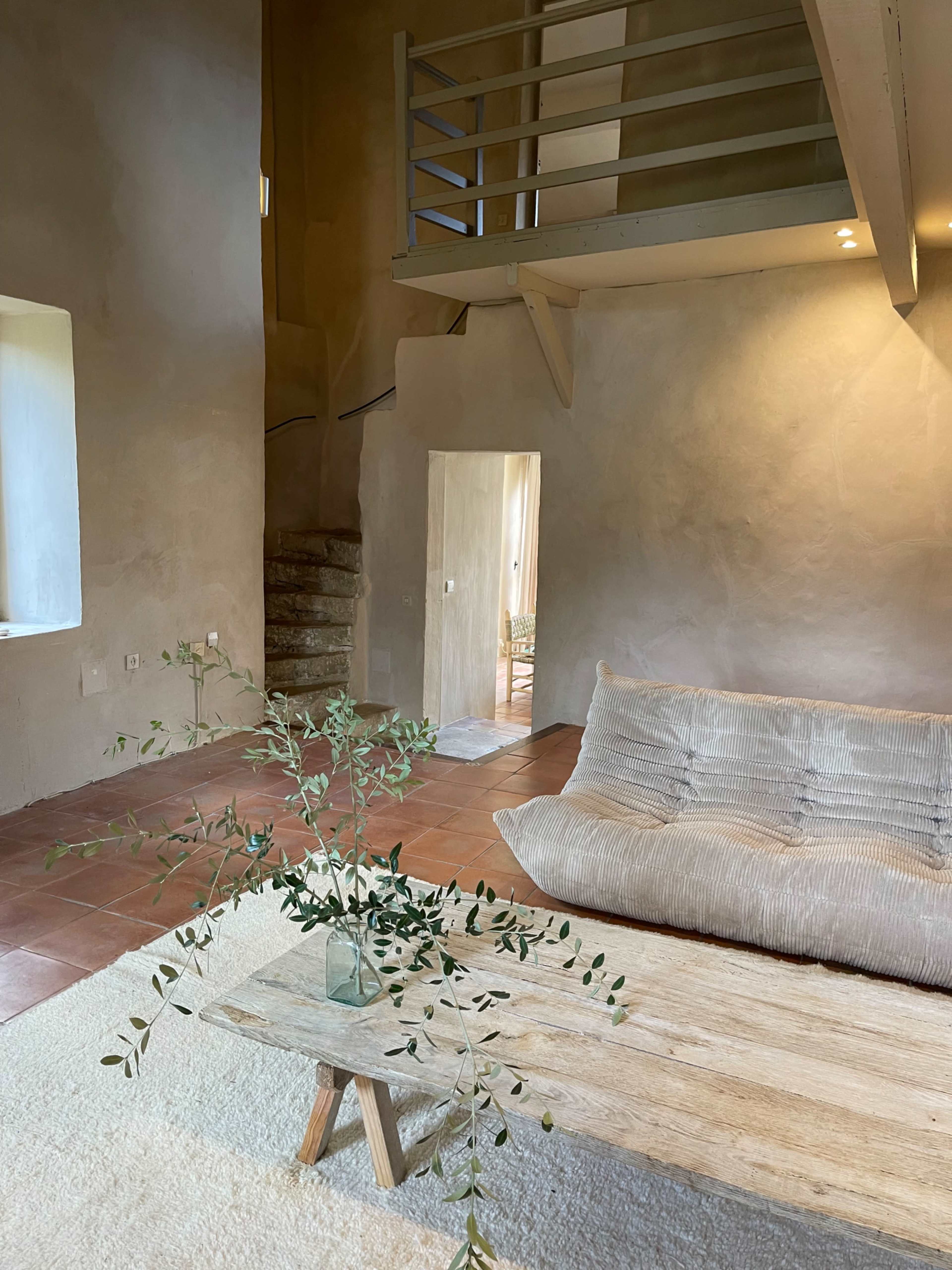 Ancienne maison de vieille pierre en Provence Image in , Aubussargues