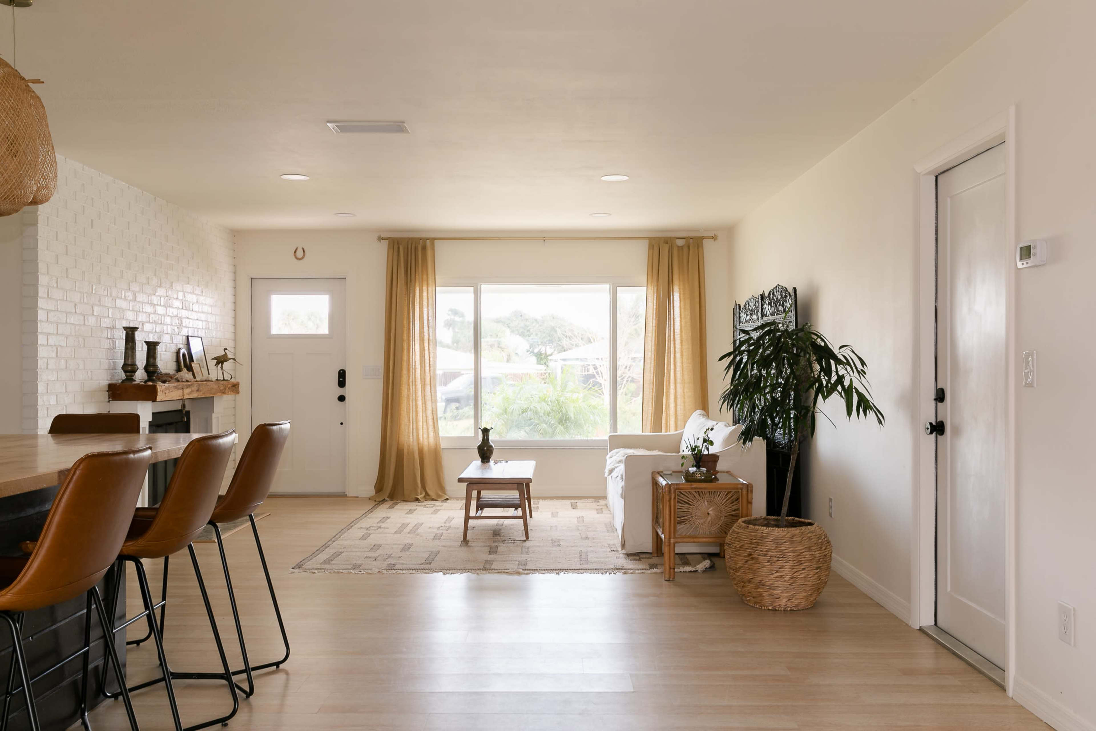 Relaxing Beachside Bungalow with Lots of Natural Light Image in Silver Sands, New Smyrna Beach, FL