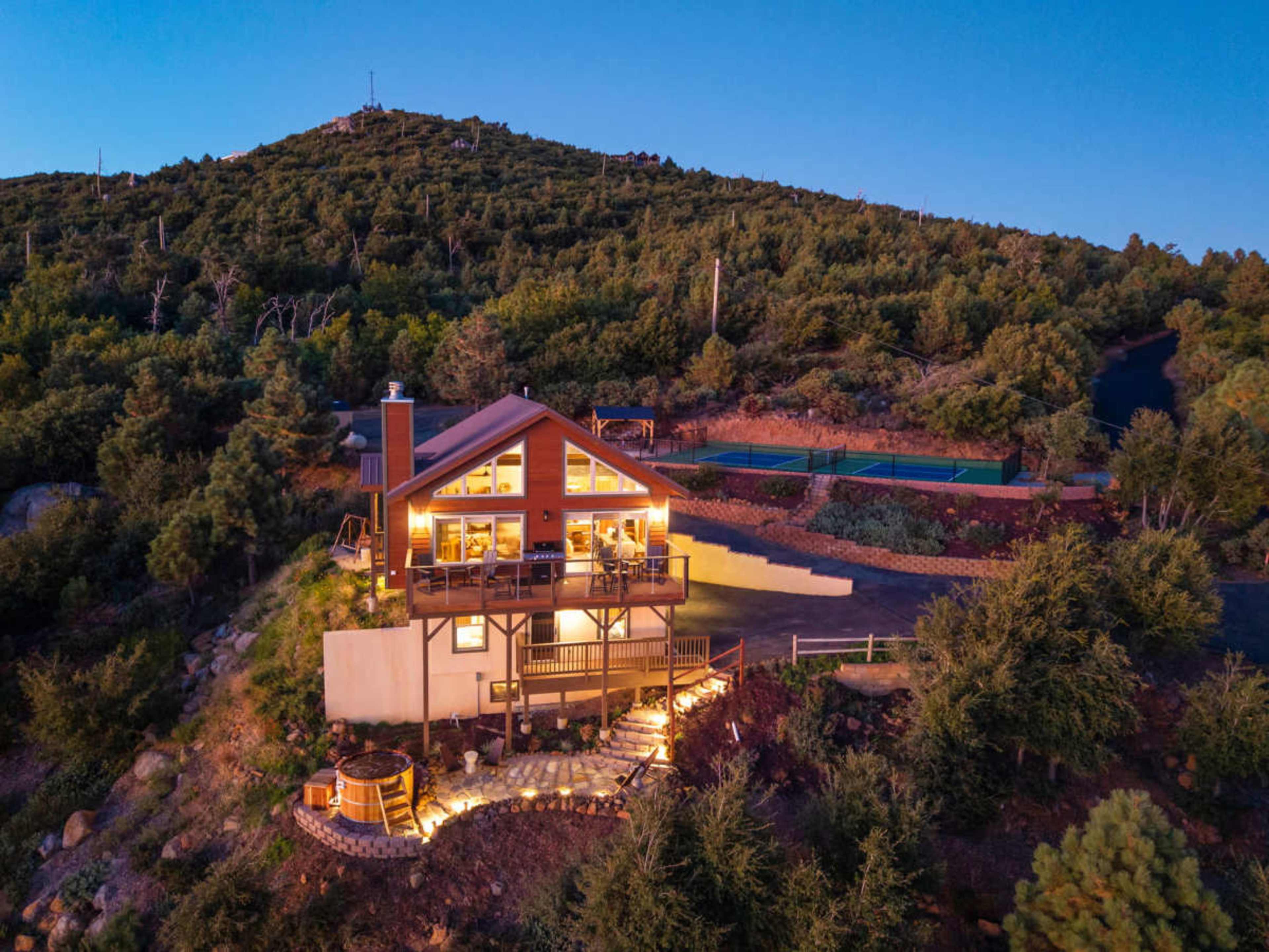 Epic Mountain Views, Pickleball & Cedar Hot Tub Image in , julian, CA