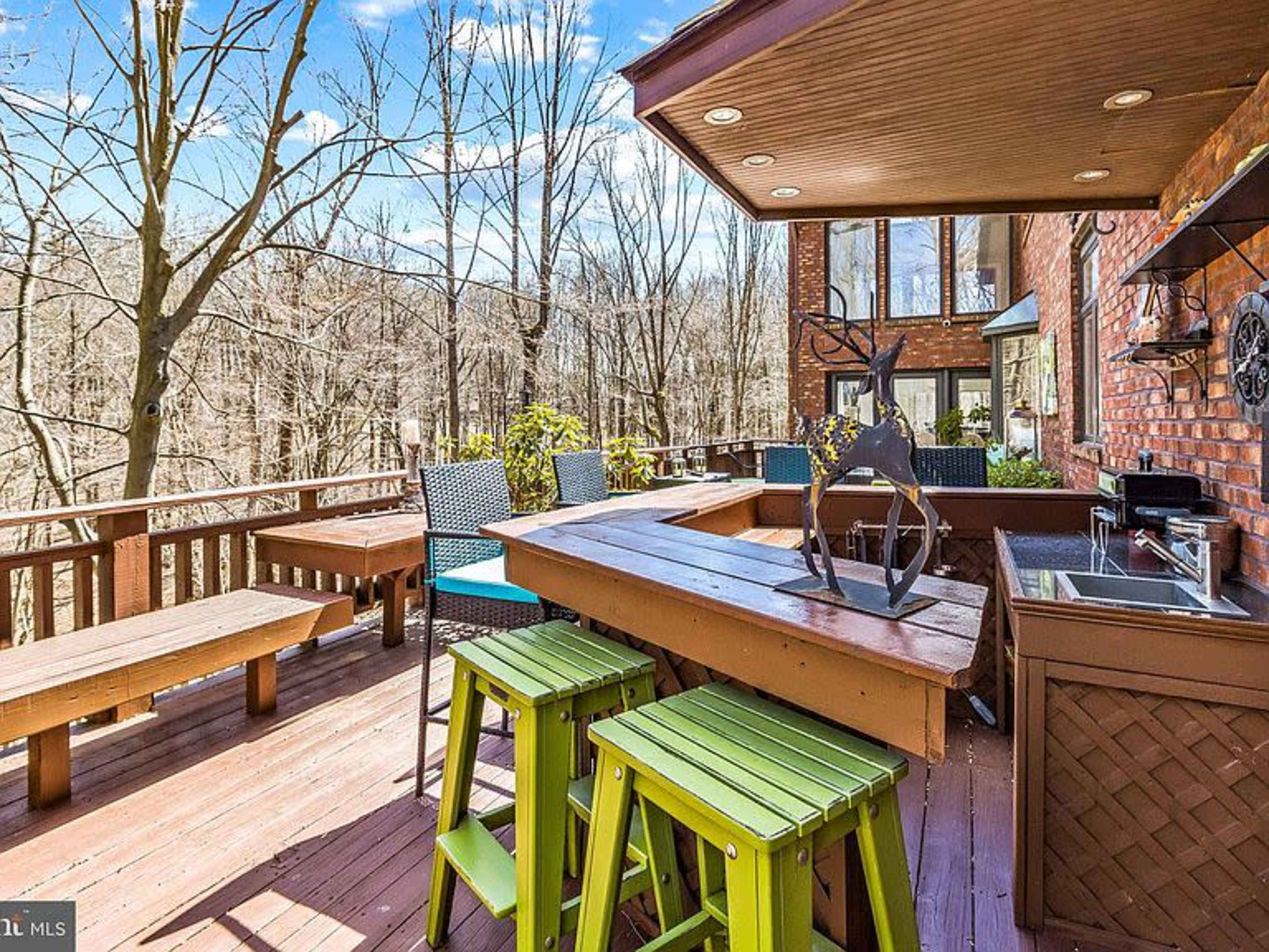 Elegant Estate with Views of Loch Raven Reservoir Image in Cockeysville, Cockeysville/Hunt Valley, MD