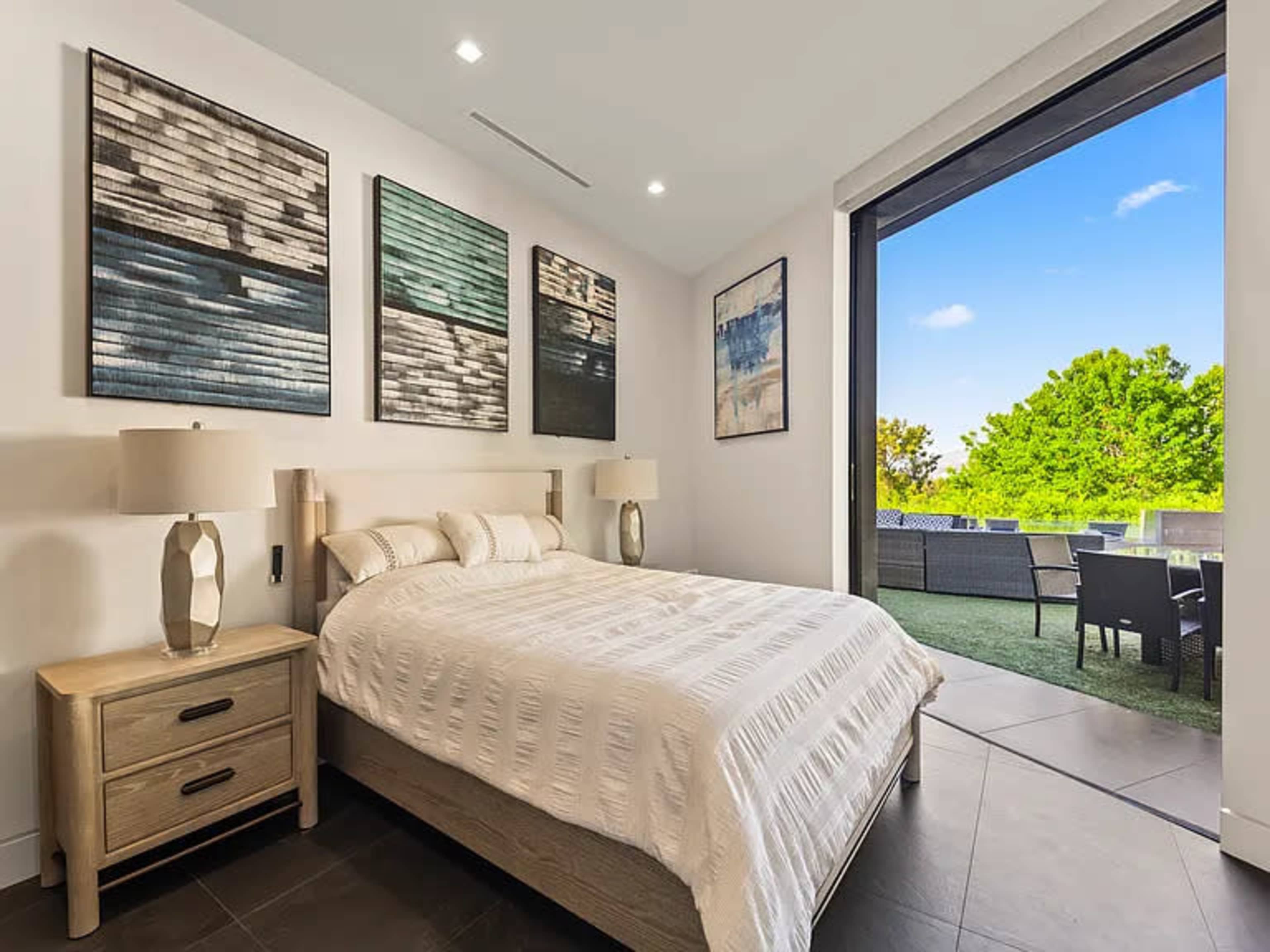 Extra 1st floor bedroom