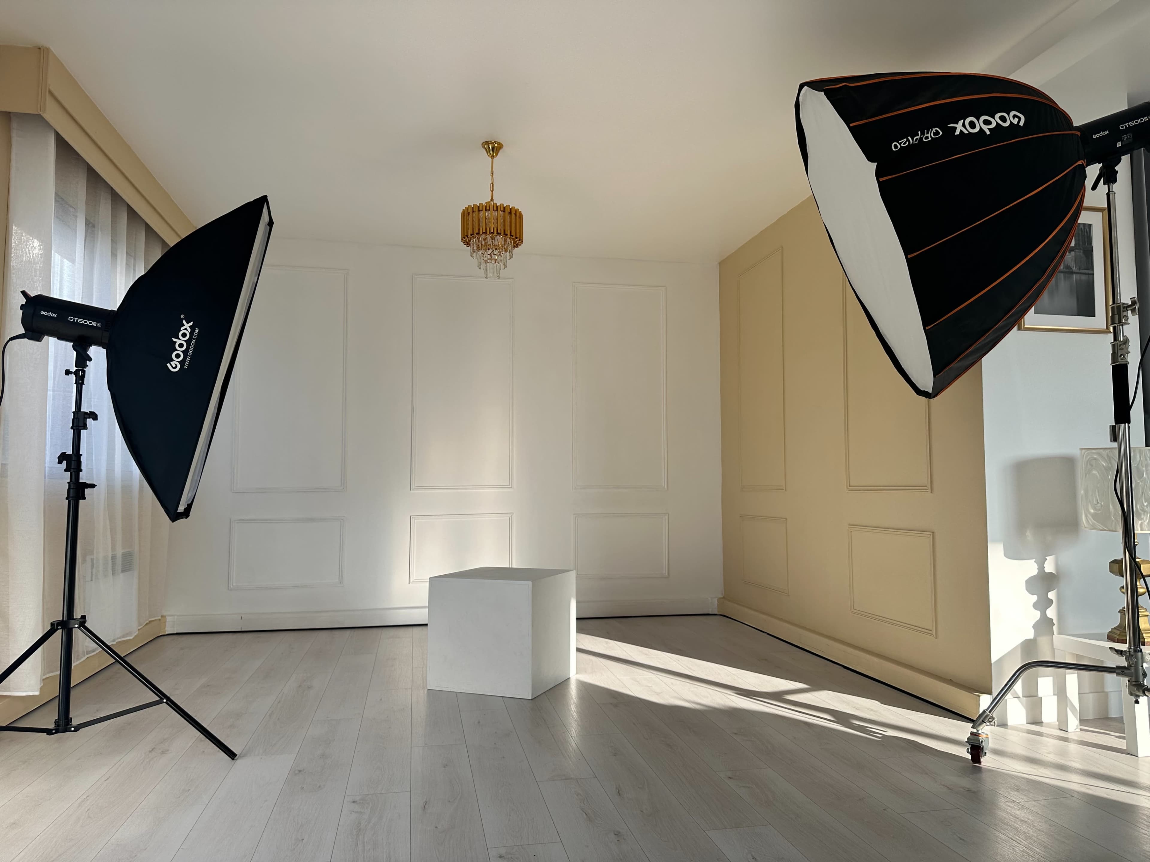 Appartement haussmannien avec chambre Image in , Chilly Mazzarin, 