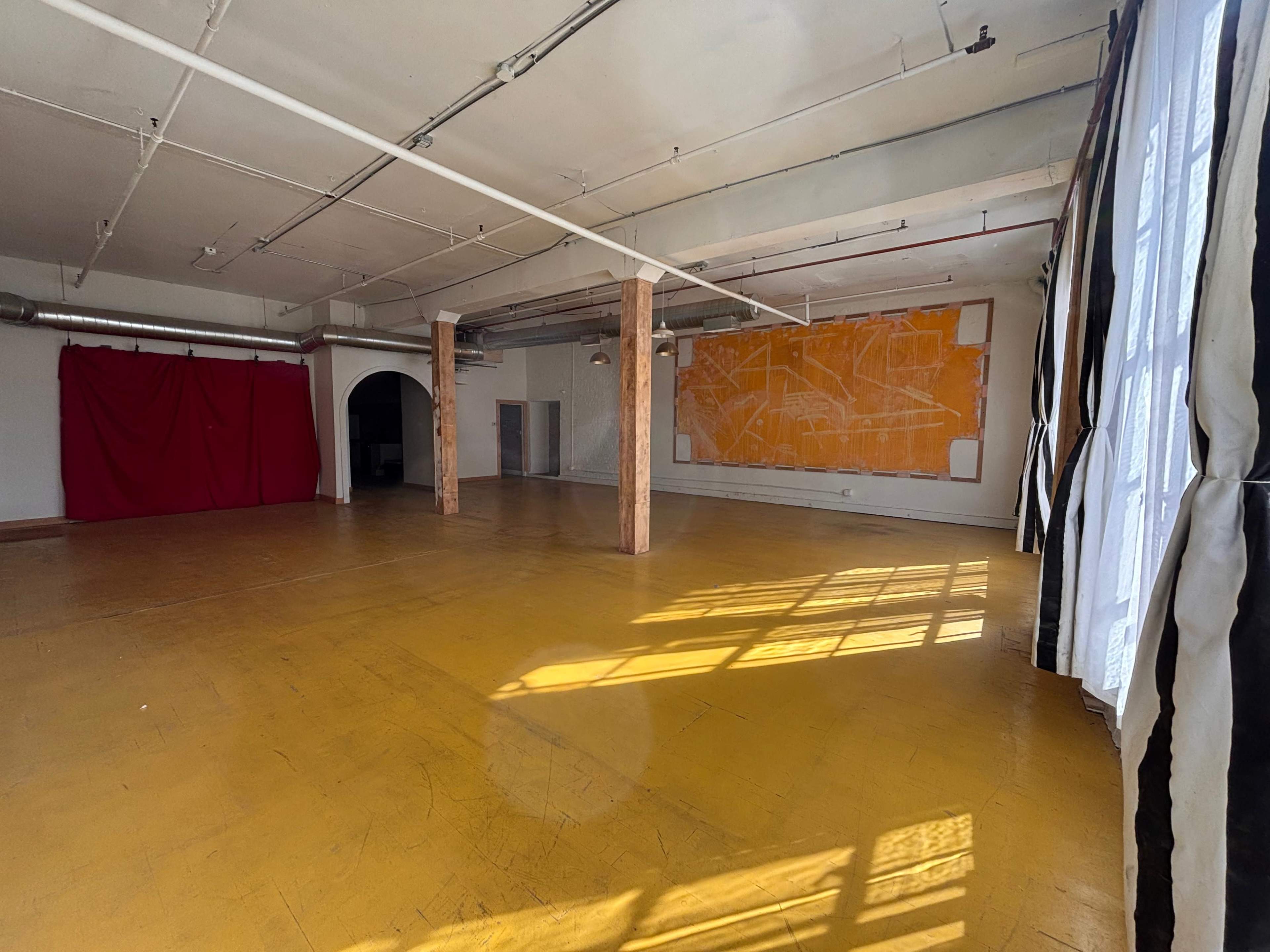 Private Fashion District Studio | Photo & Video | Self-Service | Freight Access Image in Central LA, Los Angeles, CA