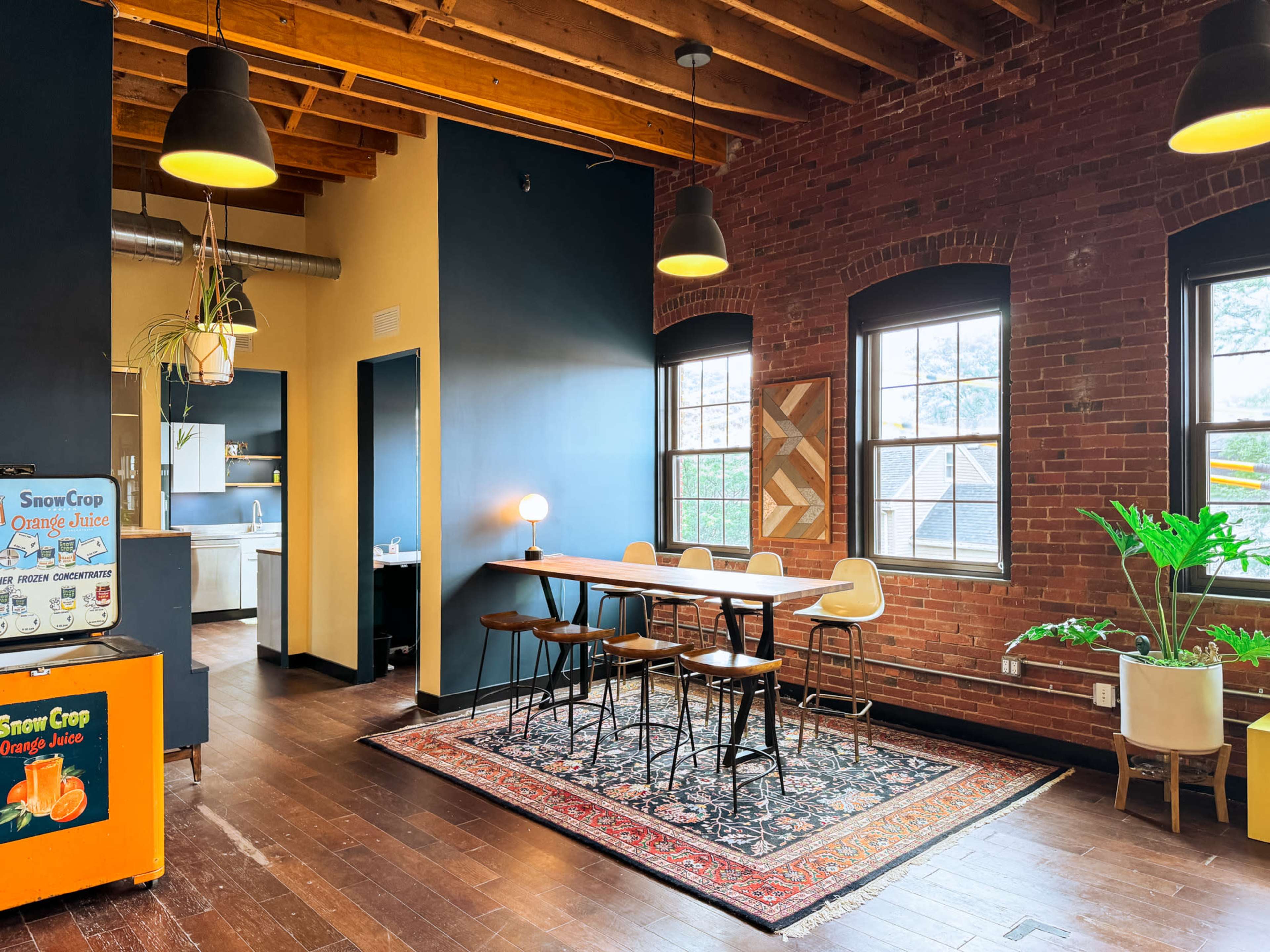 Two-Wall Cyclorama in Cozy Renovated Industrial Loft in Old Ice Cream Factory on the Water in Boston Image in Neponset / Port Norfolk, Boston, MA