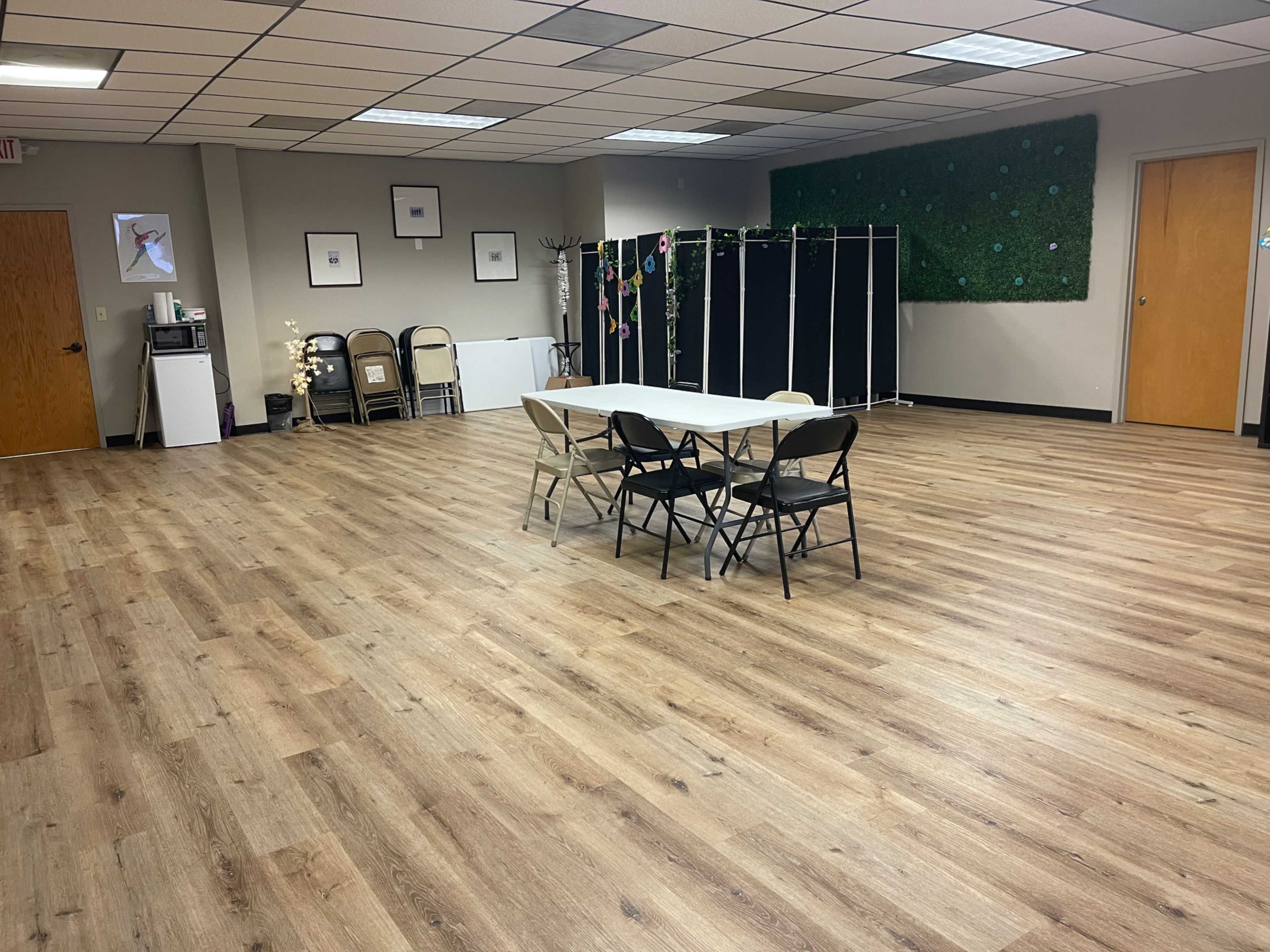 Small Intimate Event Space perfect for small events (Baby Showers, Bridal Showers,  Church Gatherings, Workshops, Corporate Lunches, etc.) Image in Greensboro, Greensboro, NC