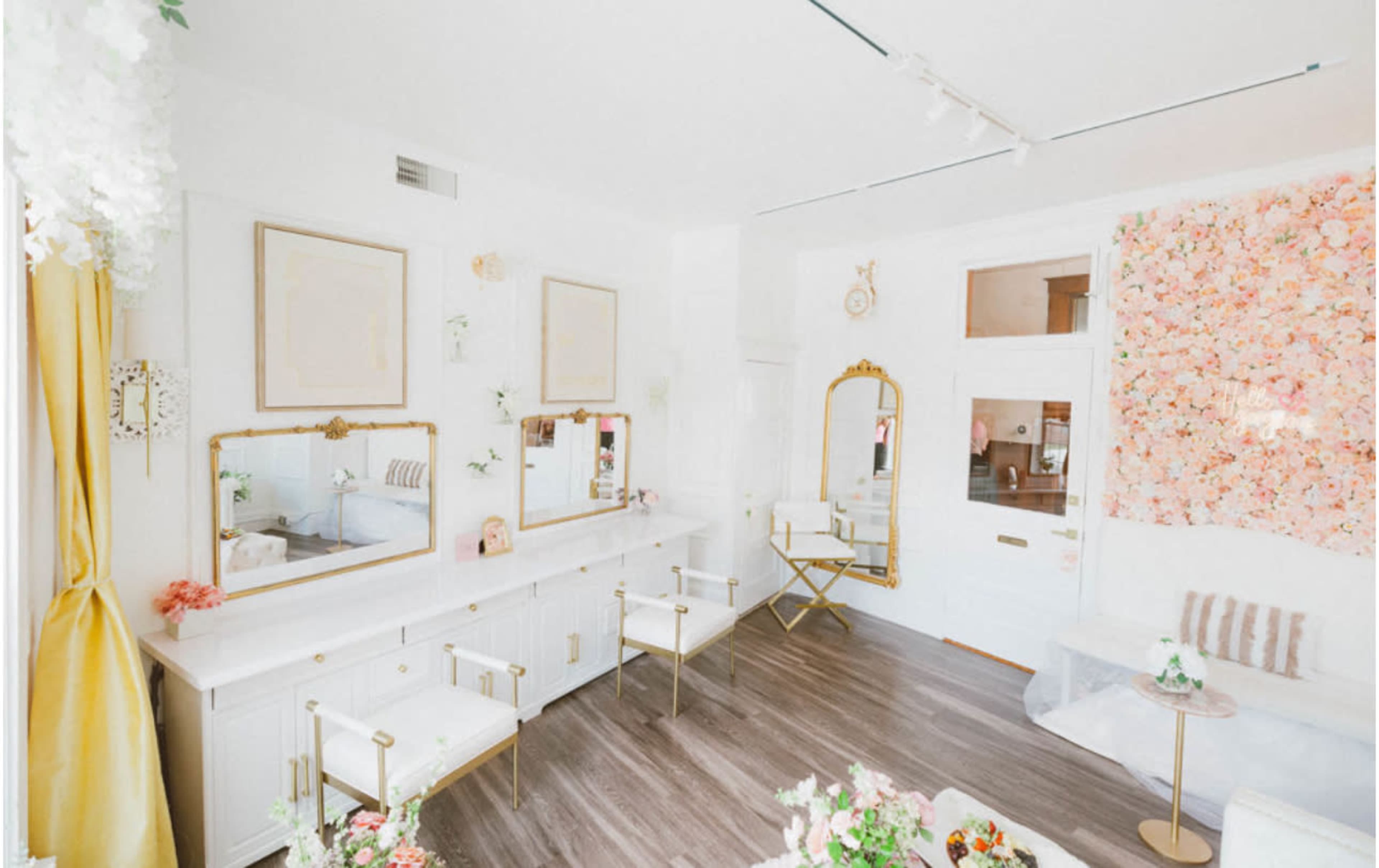 – Luxury Bridal Suite for Weddings, Showers, and Special Events Image in Sharon, Sharon, MA