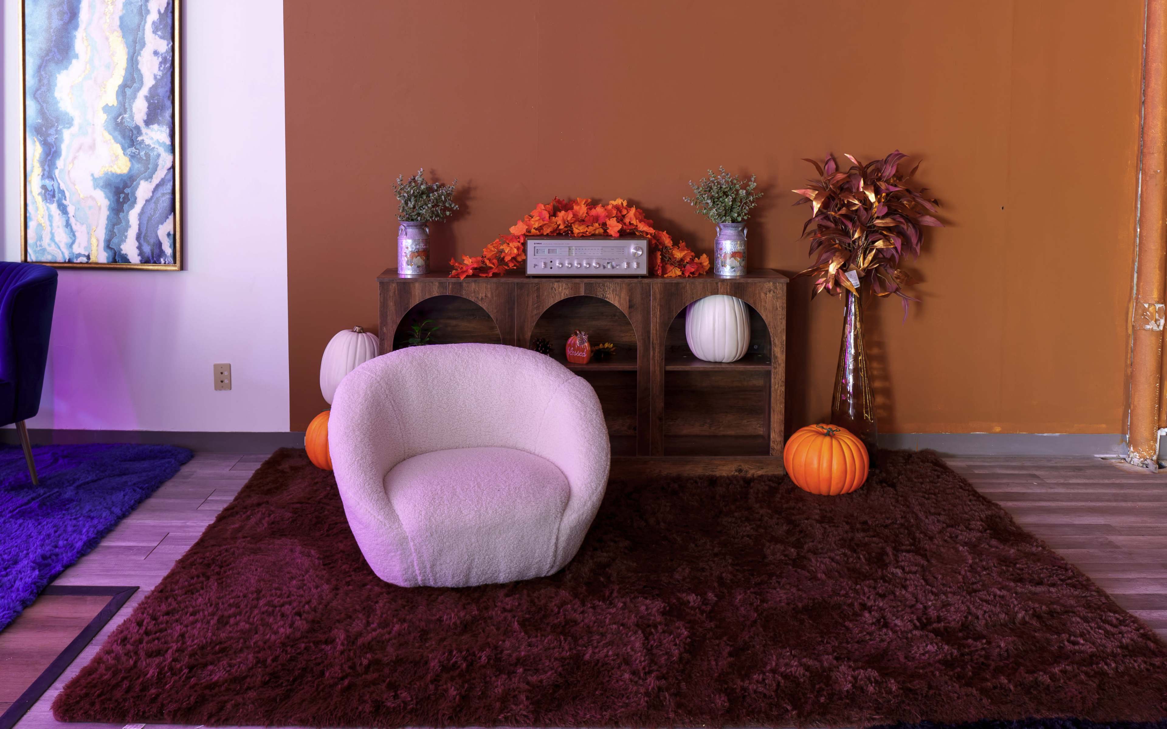 North Loop Creative Space, Infinity Wall, 10 colors of paper, LED effects, Lighting included, 12 unique sets Image in Hawthorne, Minneapolis, MN