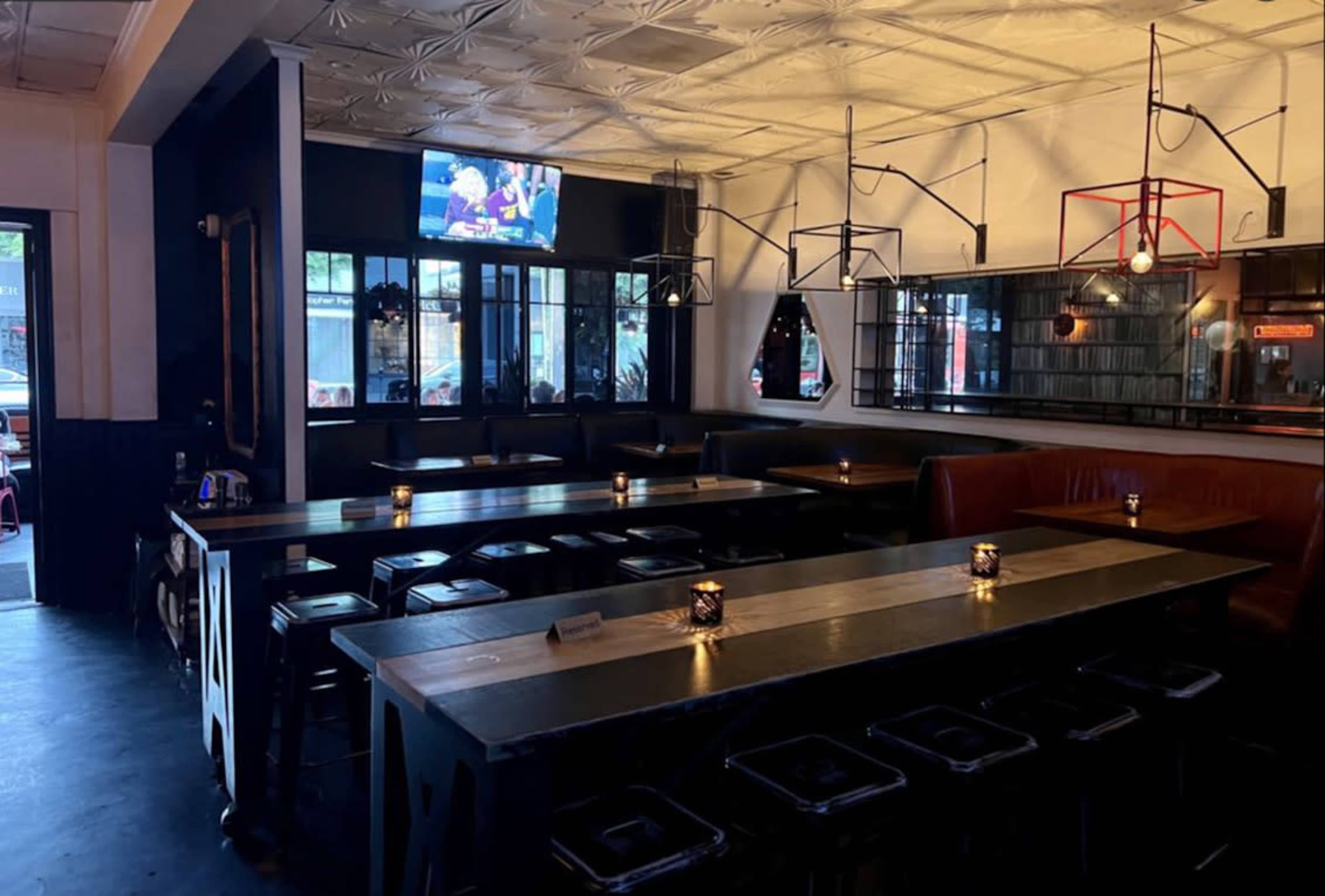 Stylish Urban Bar for Private Events, Brand Activations & Social Gatherings Image in Beverly Grove, los angeles, CA