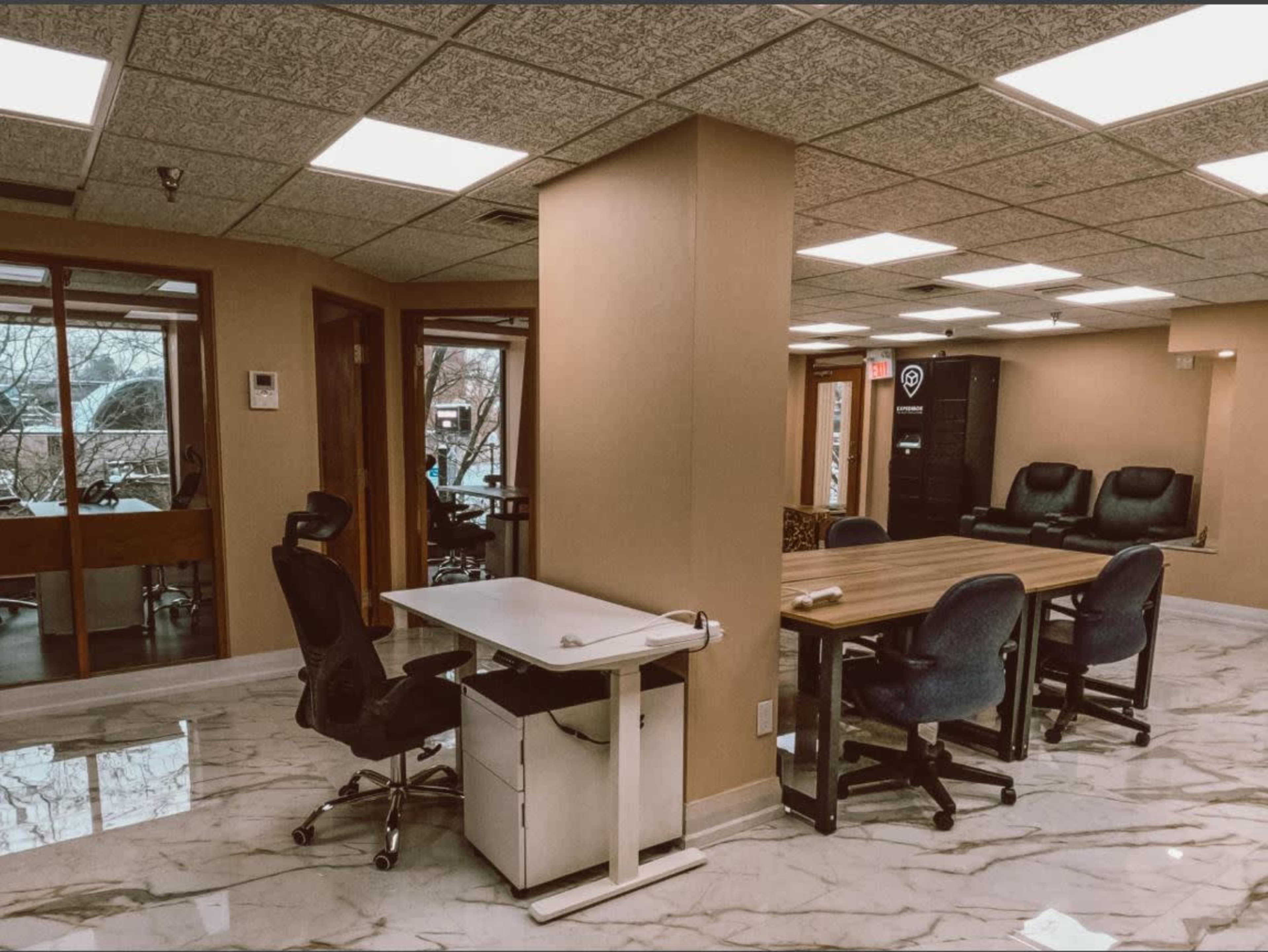 Downtown Co working office & Business center with Boardrooms & Event space Image in Oakville, Oakville, ON