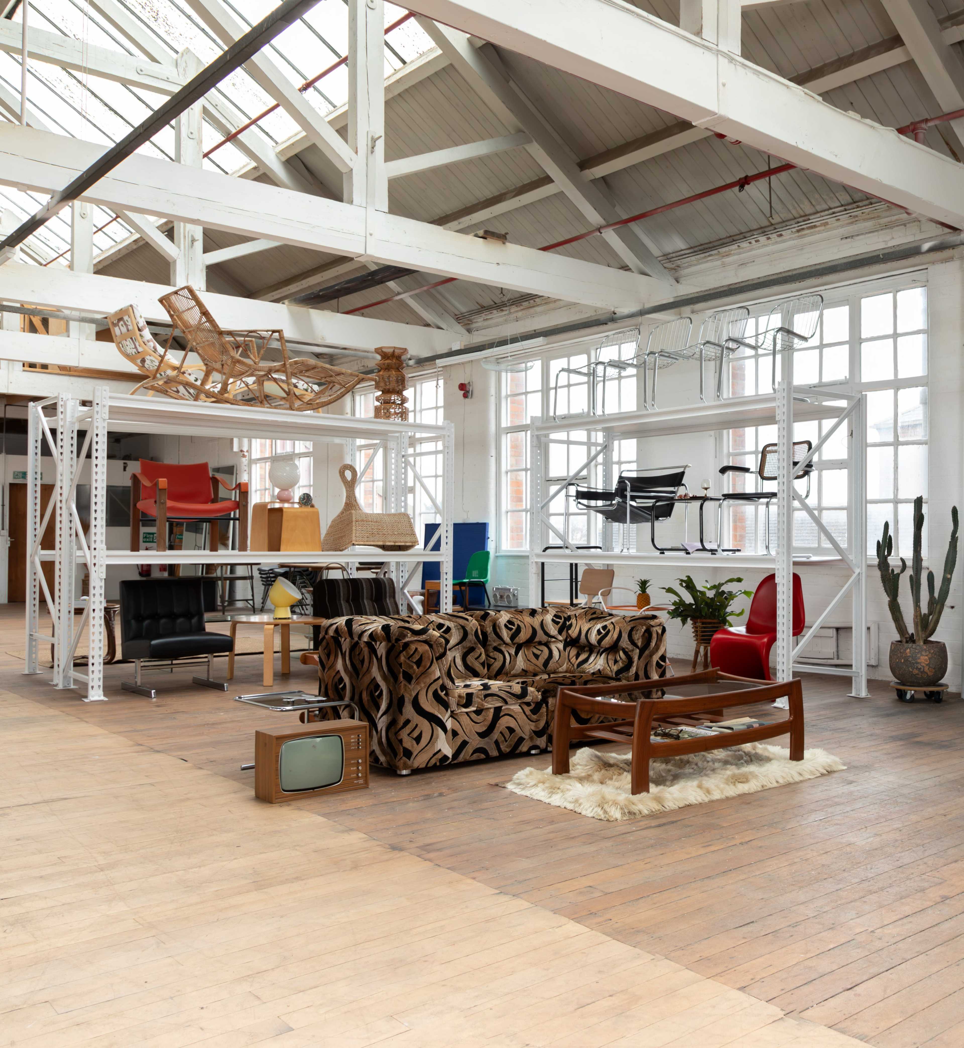 Daylight Sunset studio, Victorian textile Factory, Loft, city centre Image in Leicester, Leicester, ENG