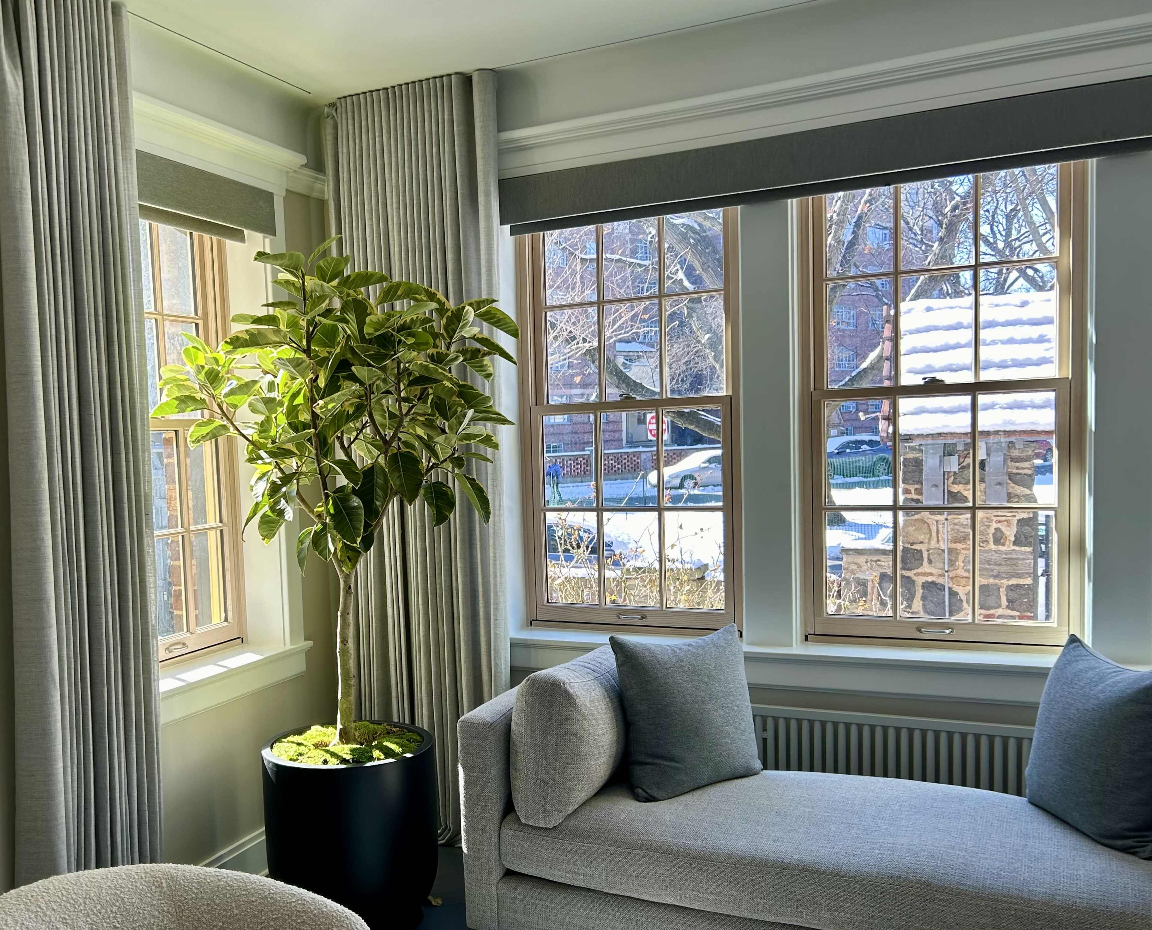 Classic Townhouse in Forest Hills with beautifully renovated interior and lots of sunlight Image in Forest Hills, Forest Hills, NY