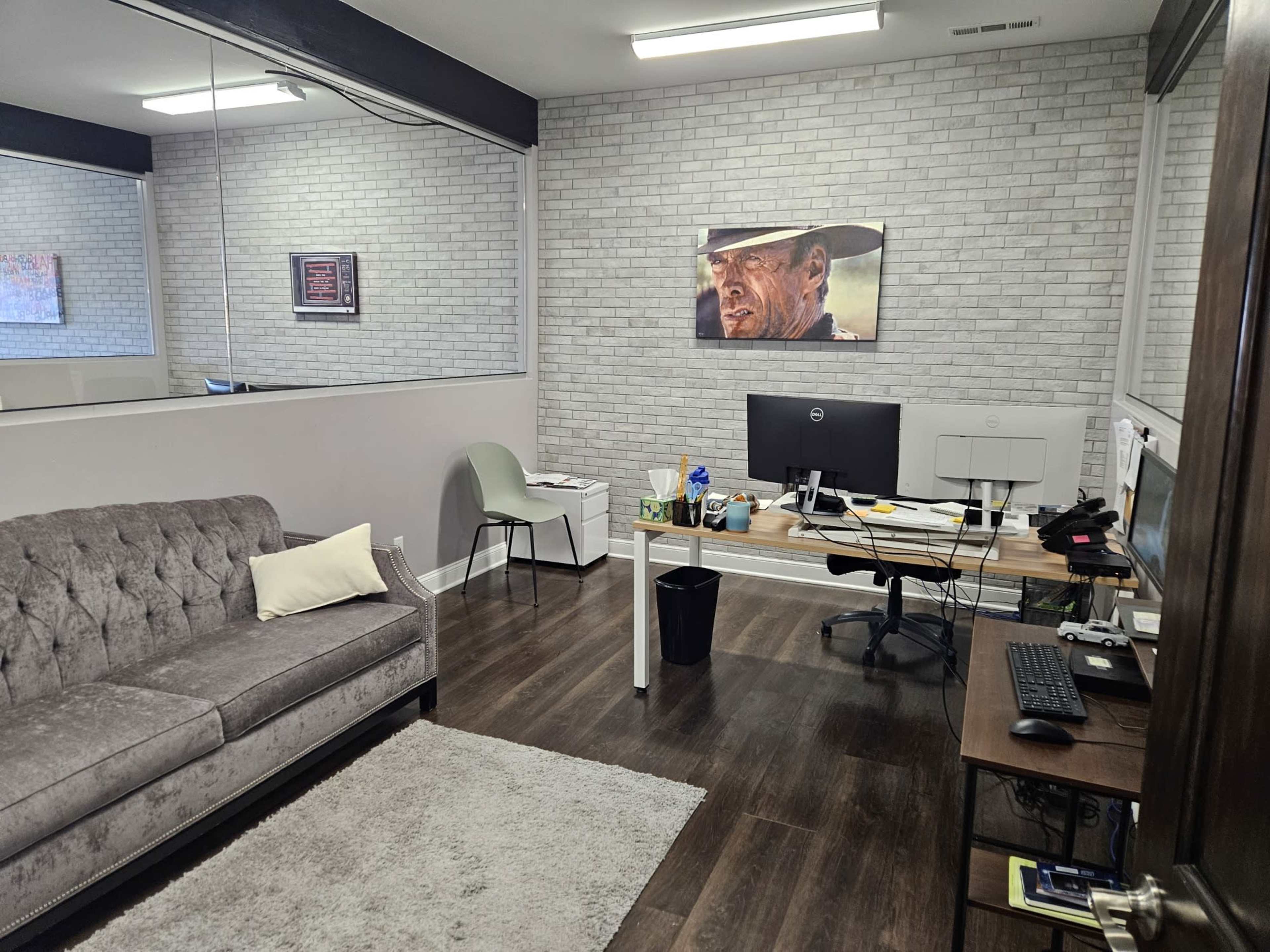 Convenient, Clean, Spacious Office Space- Perfect for Video/Photo Shoots Image in Bentonville, Bentonville, AR