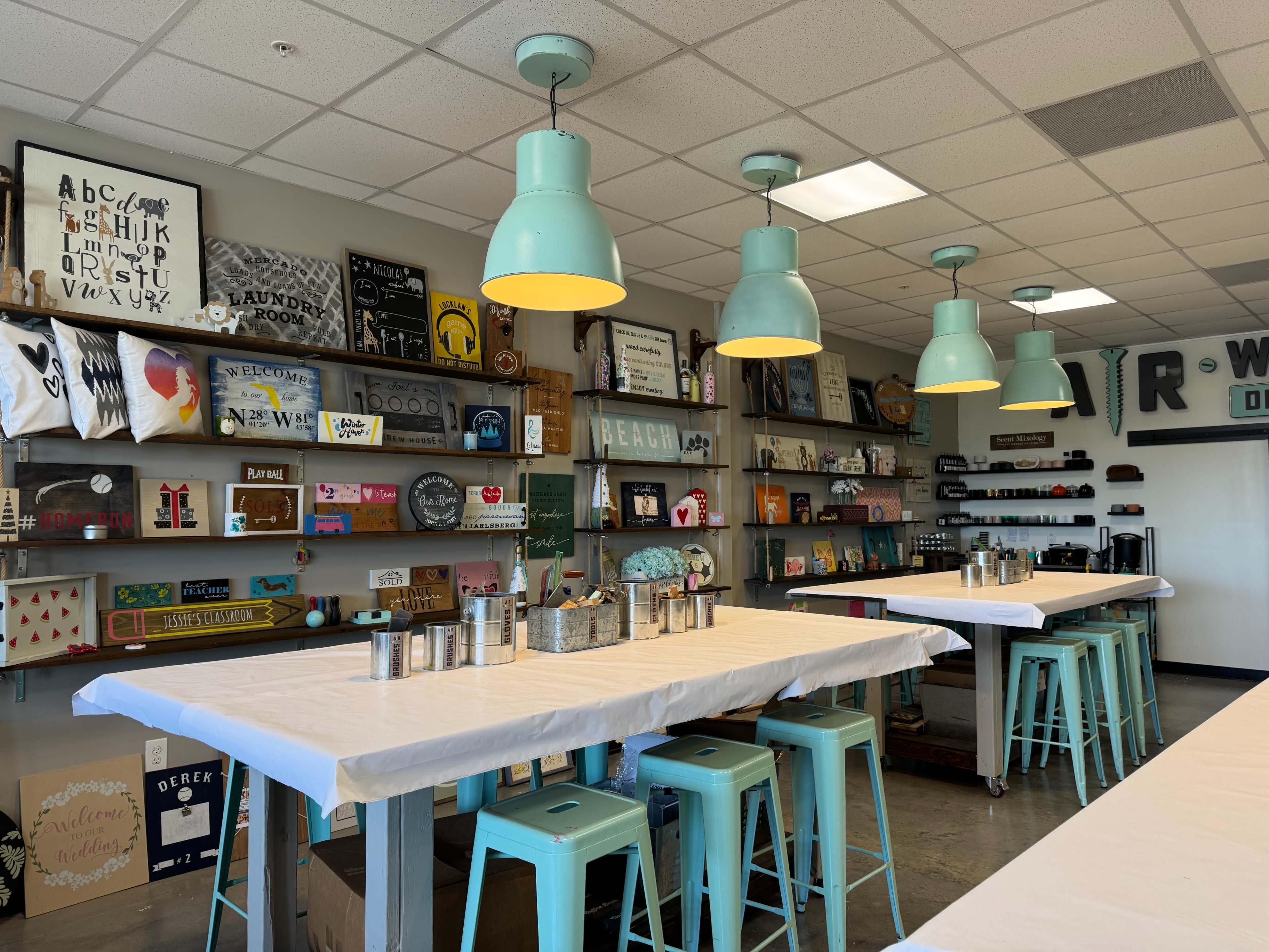 Arts & Crafts Studio Image in Winter Haven, WINTER HAVEN, FL